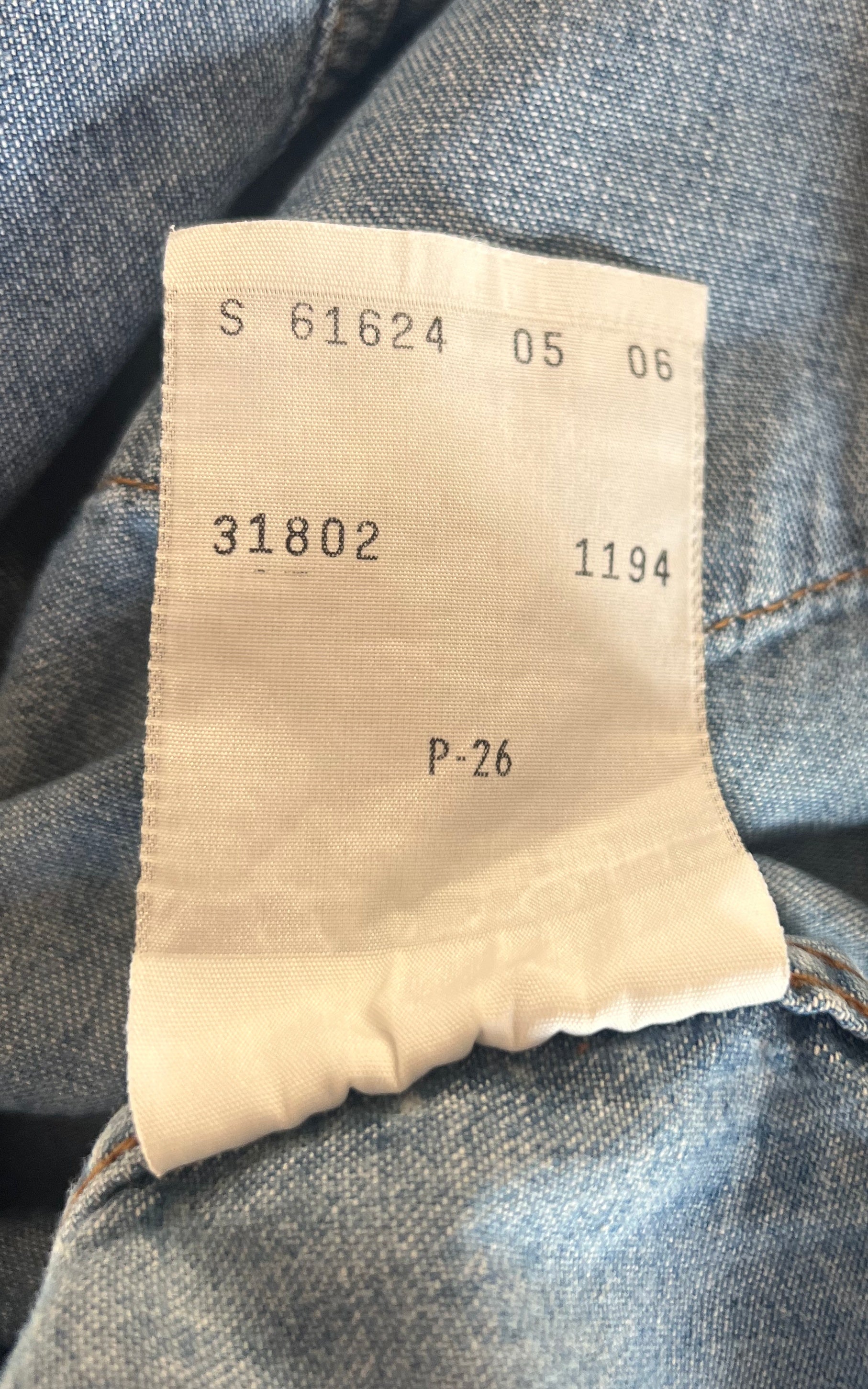 Vintage MENS Levis Denim Button Down Shirt