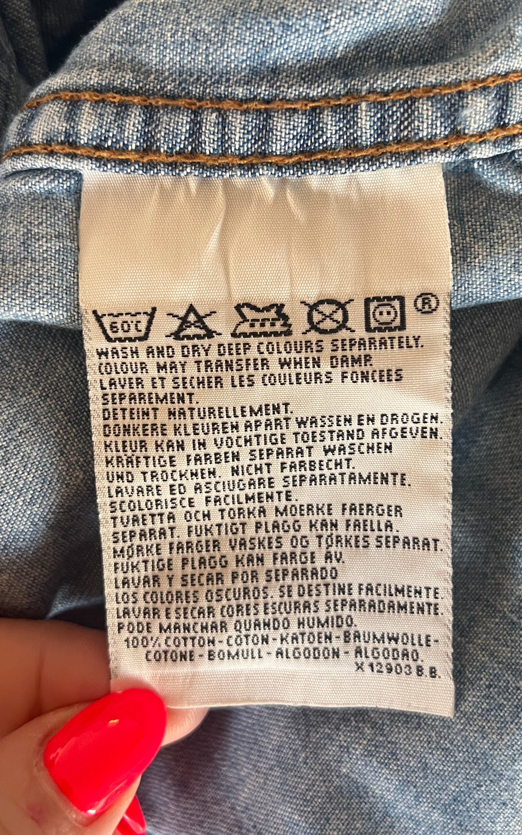 Vintage MENS Levis Denim Button Down Shirt