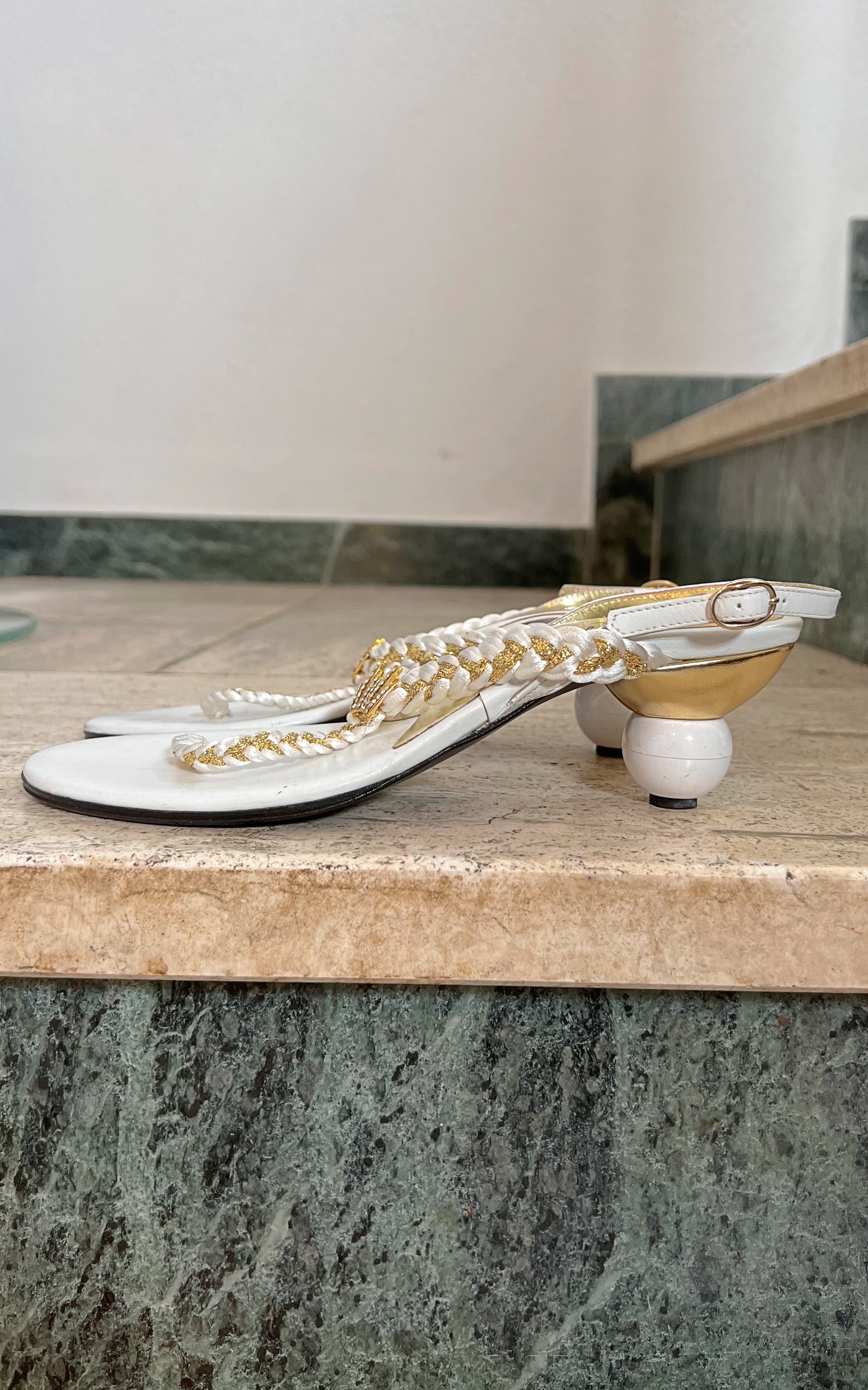 Vintage 60s Enzo Albanese Rhinestone Shell Sandals 36