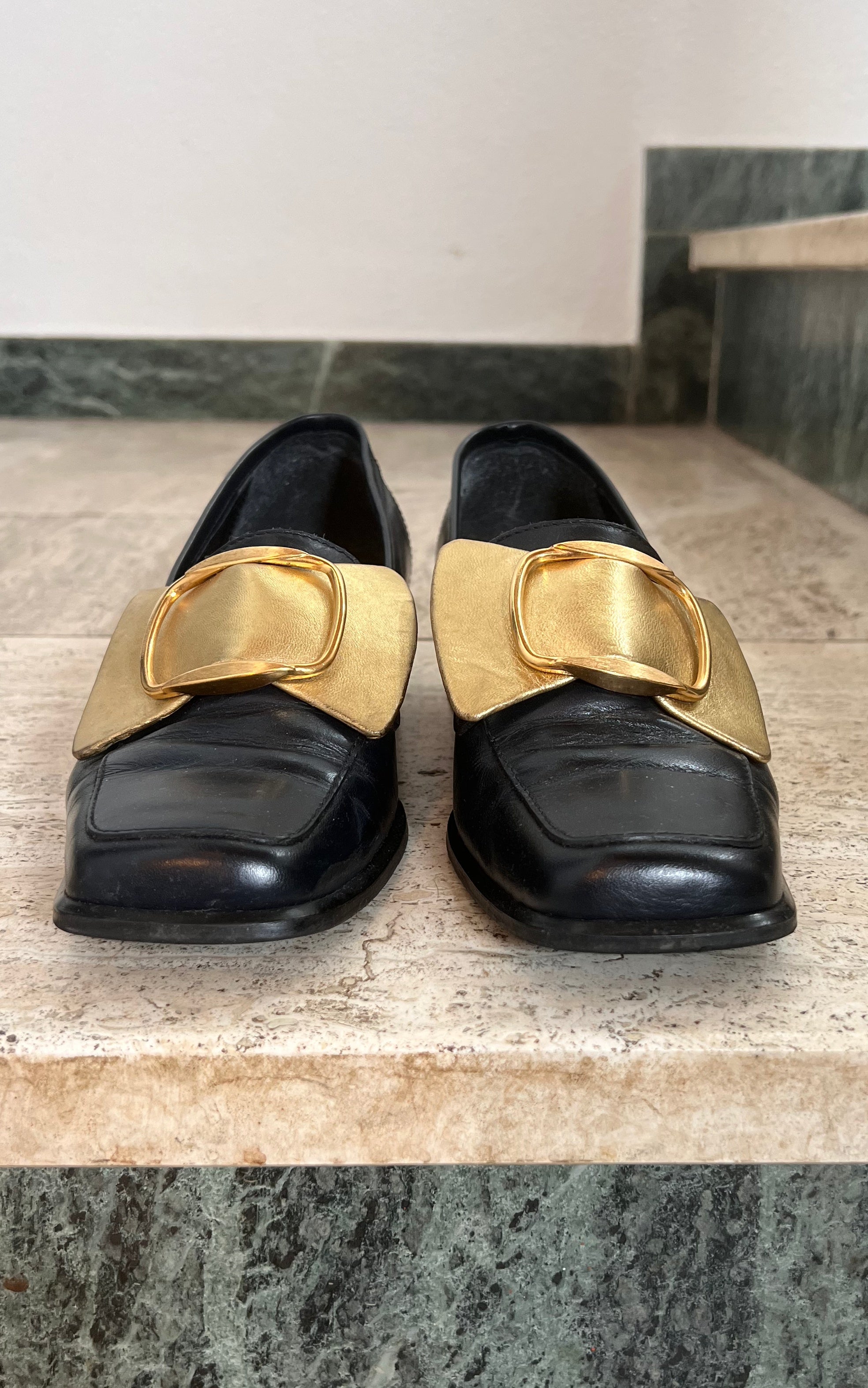 Vintage Golden Bow Loafers 38