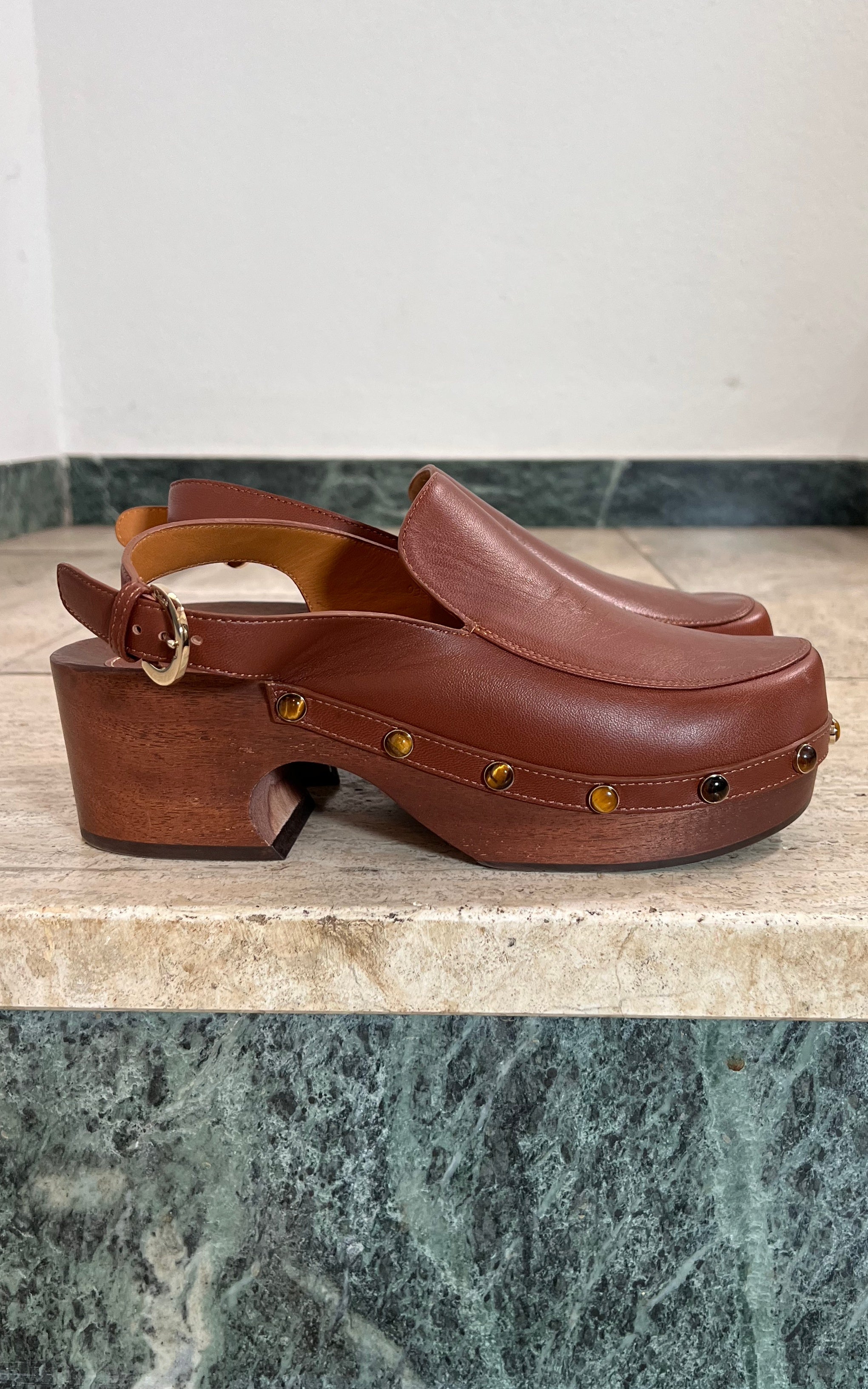 Chloé Aurna Clogs with Tigers Eye Studs 38