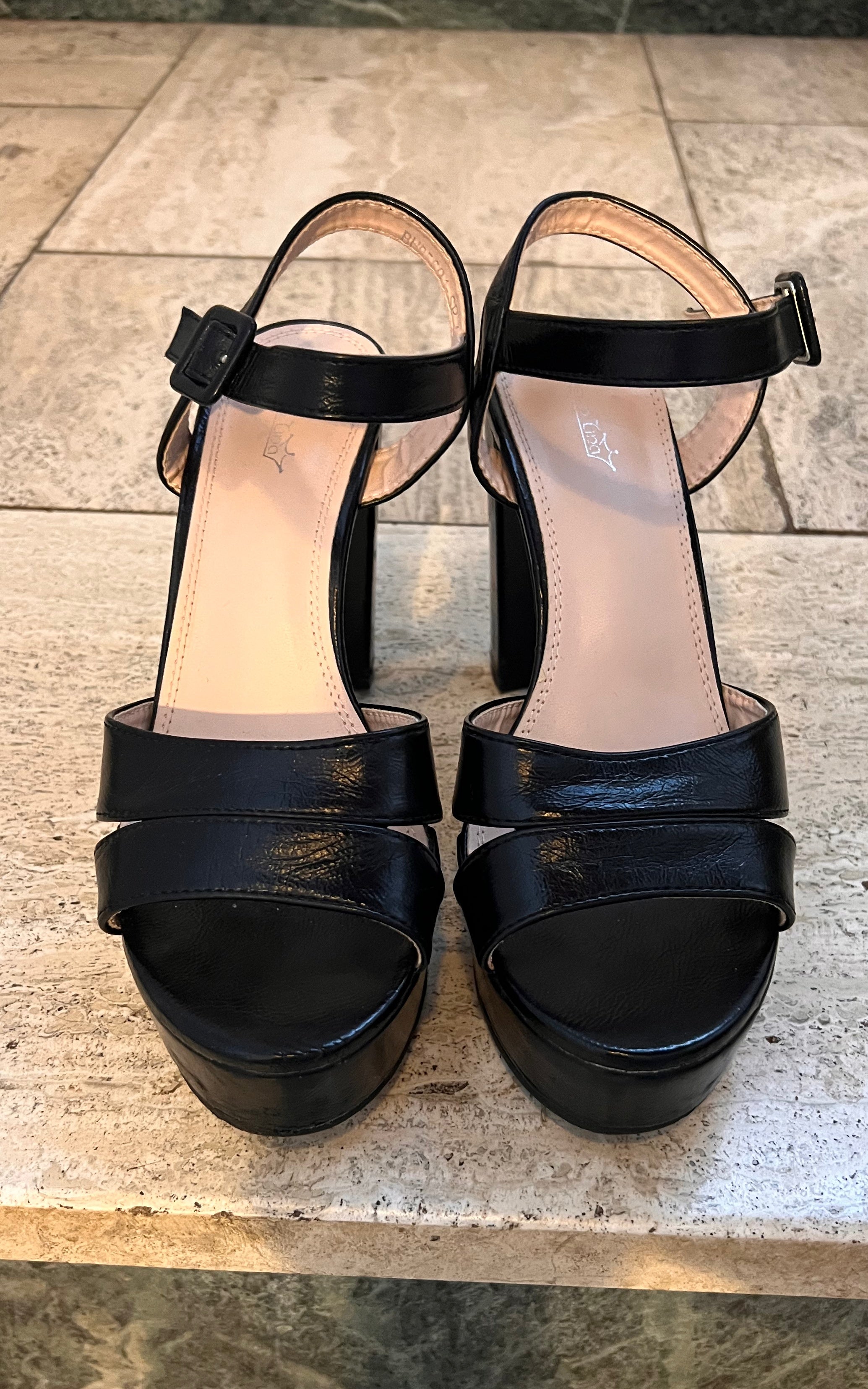 Vintage Platform Heels 40