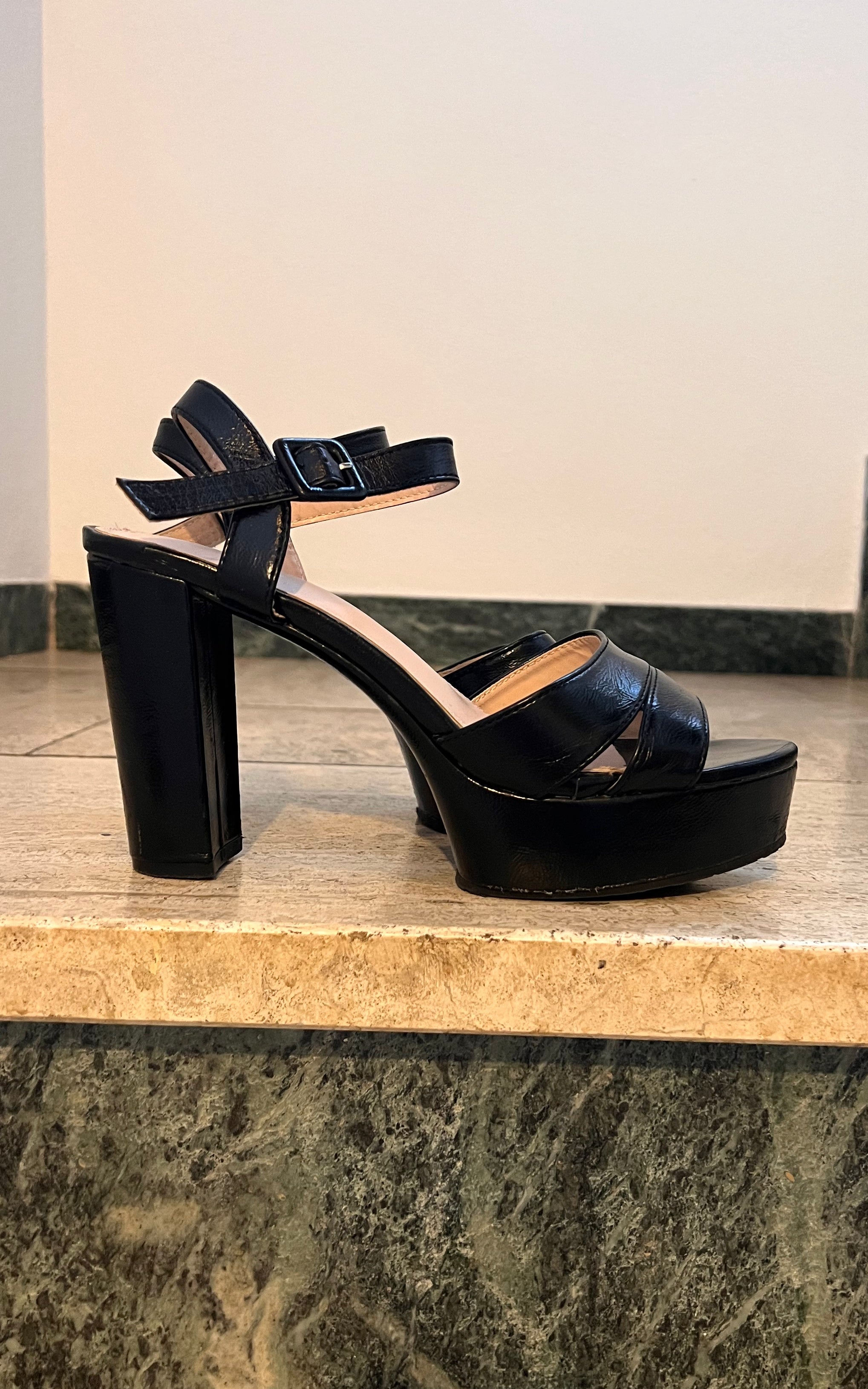 Vintage Platform Heels 40