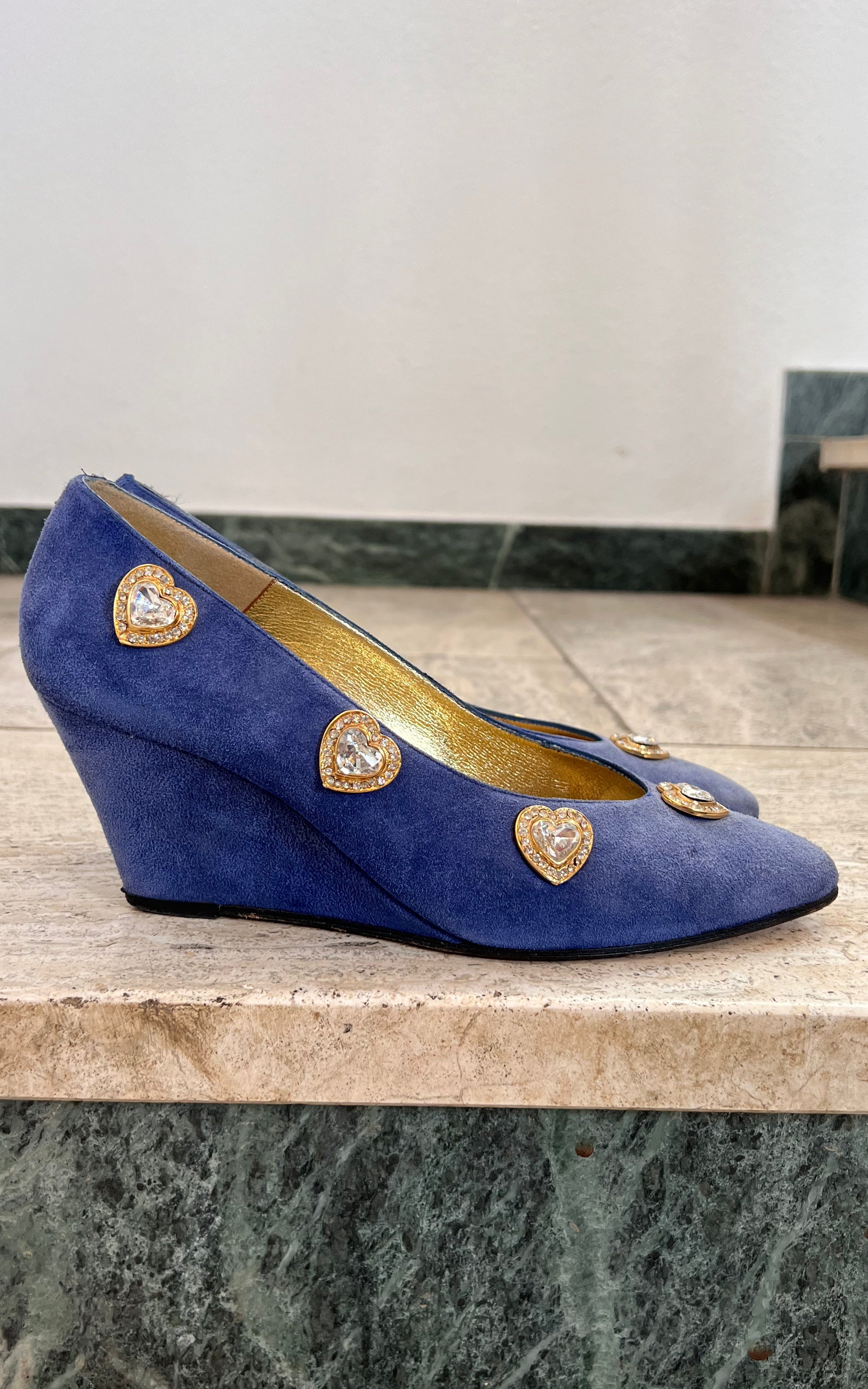 Vintage Suede Heart Wedges 39