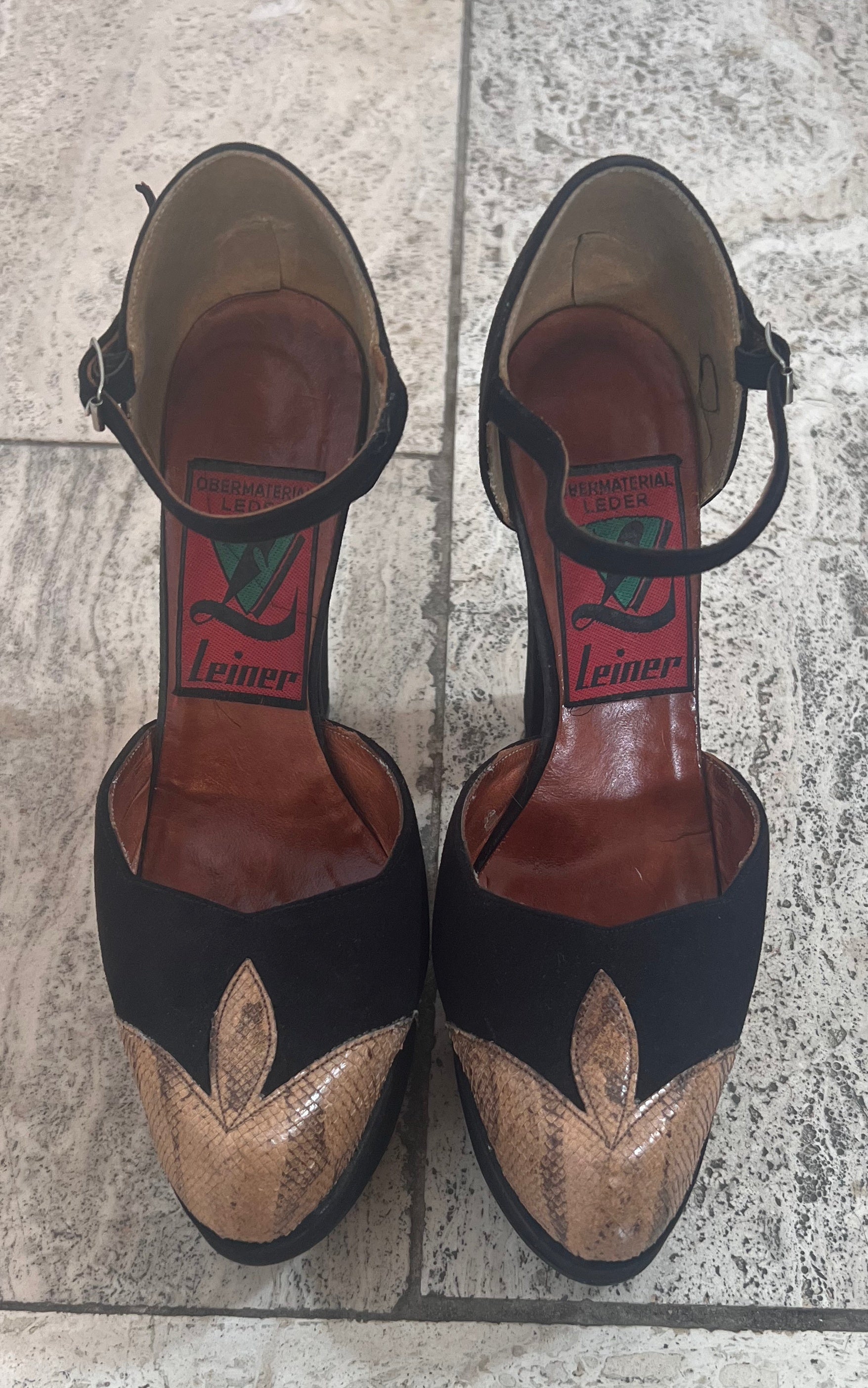 Vintage 70s Platform Heels 36