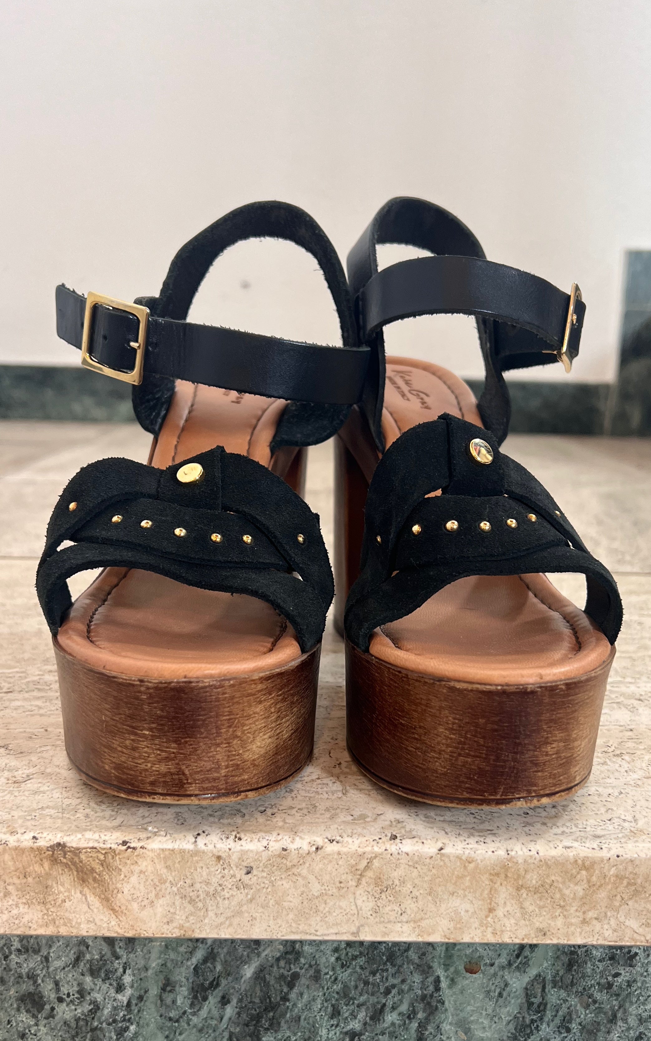 Secondhand Platform Clogs 39