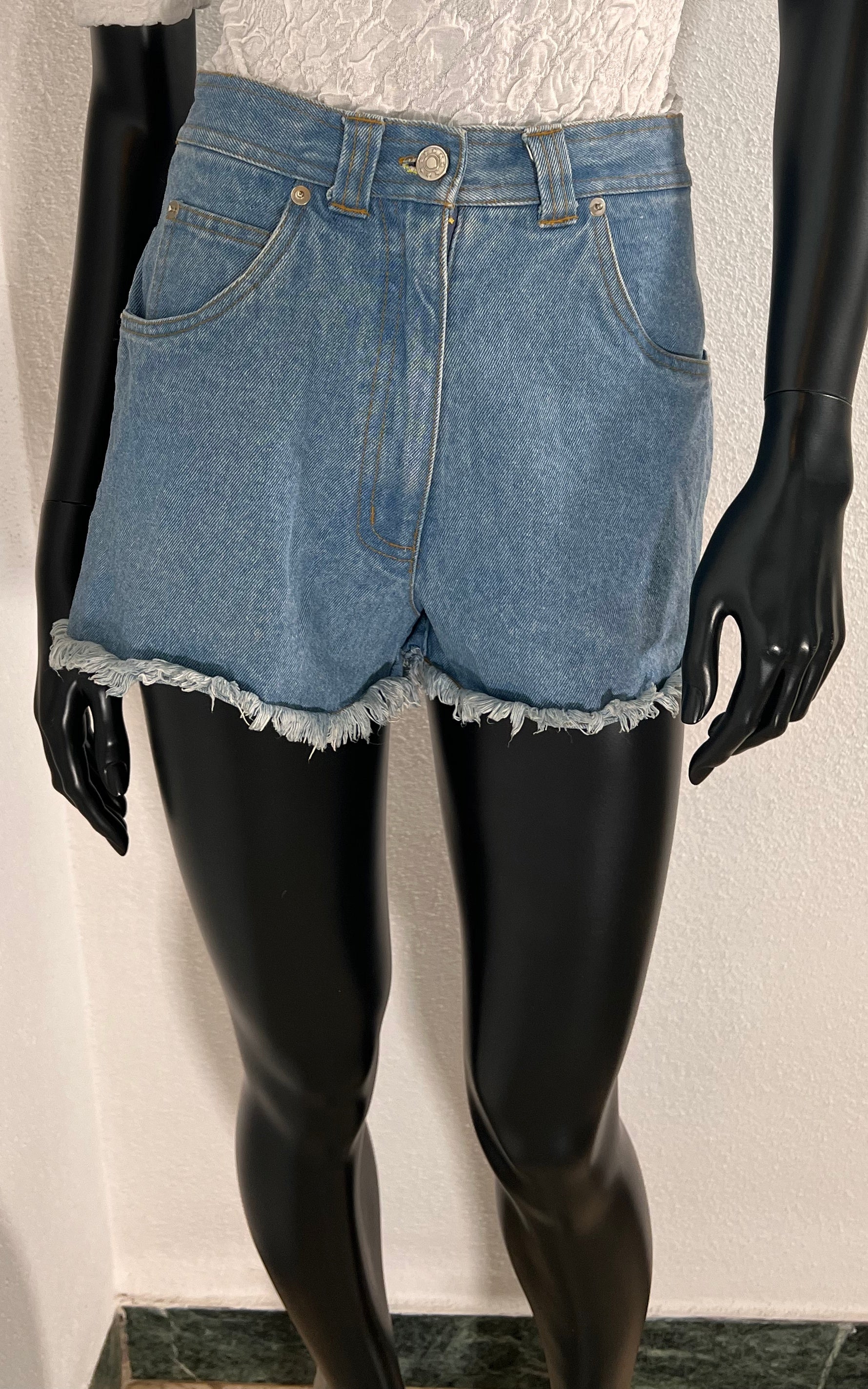 Vintage Highwaisted Denim Shorts