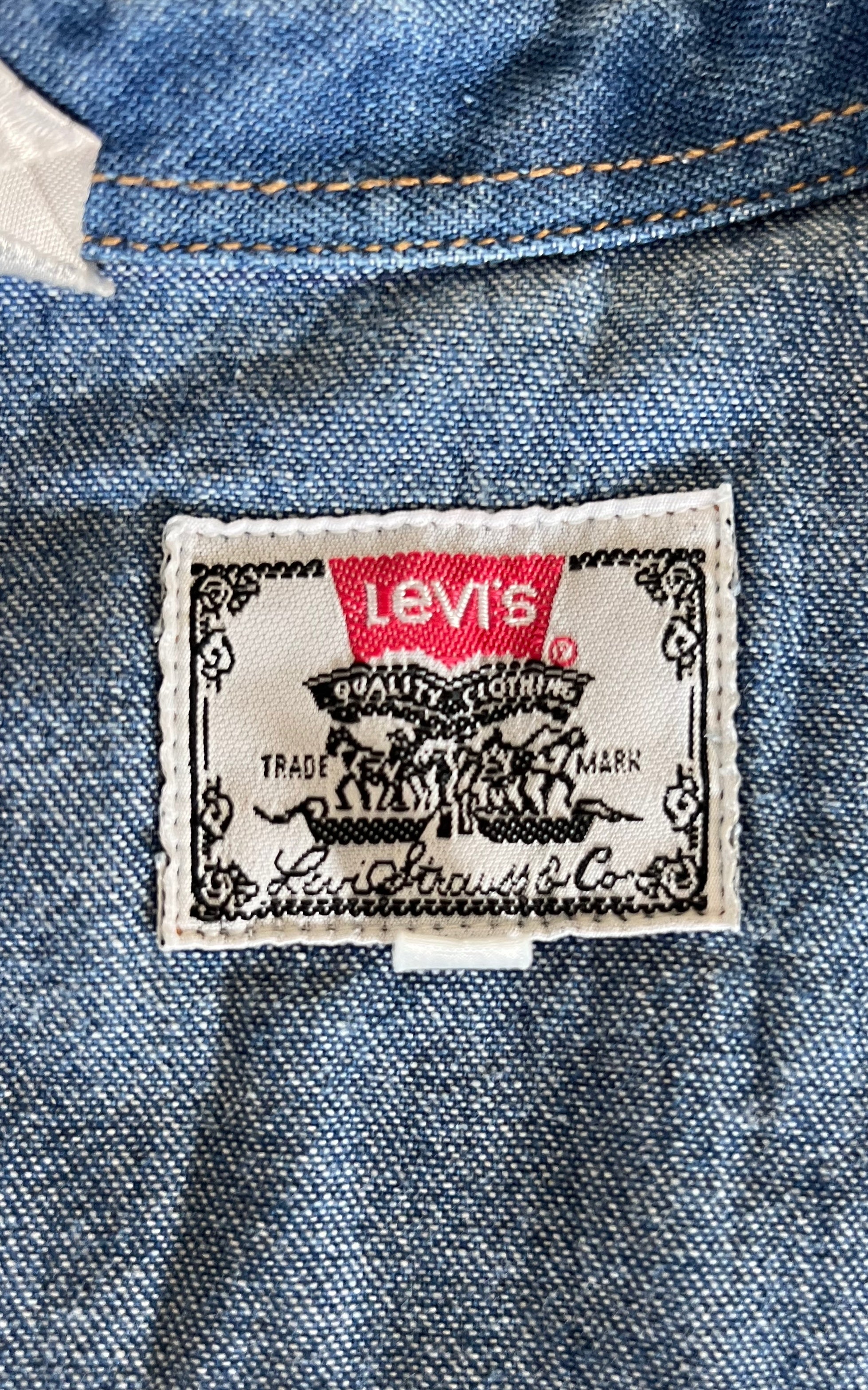 Vintage Cropped Levis Shirt