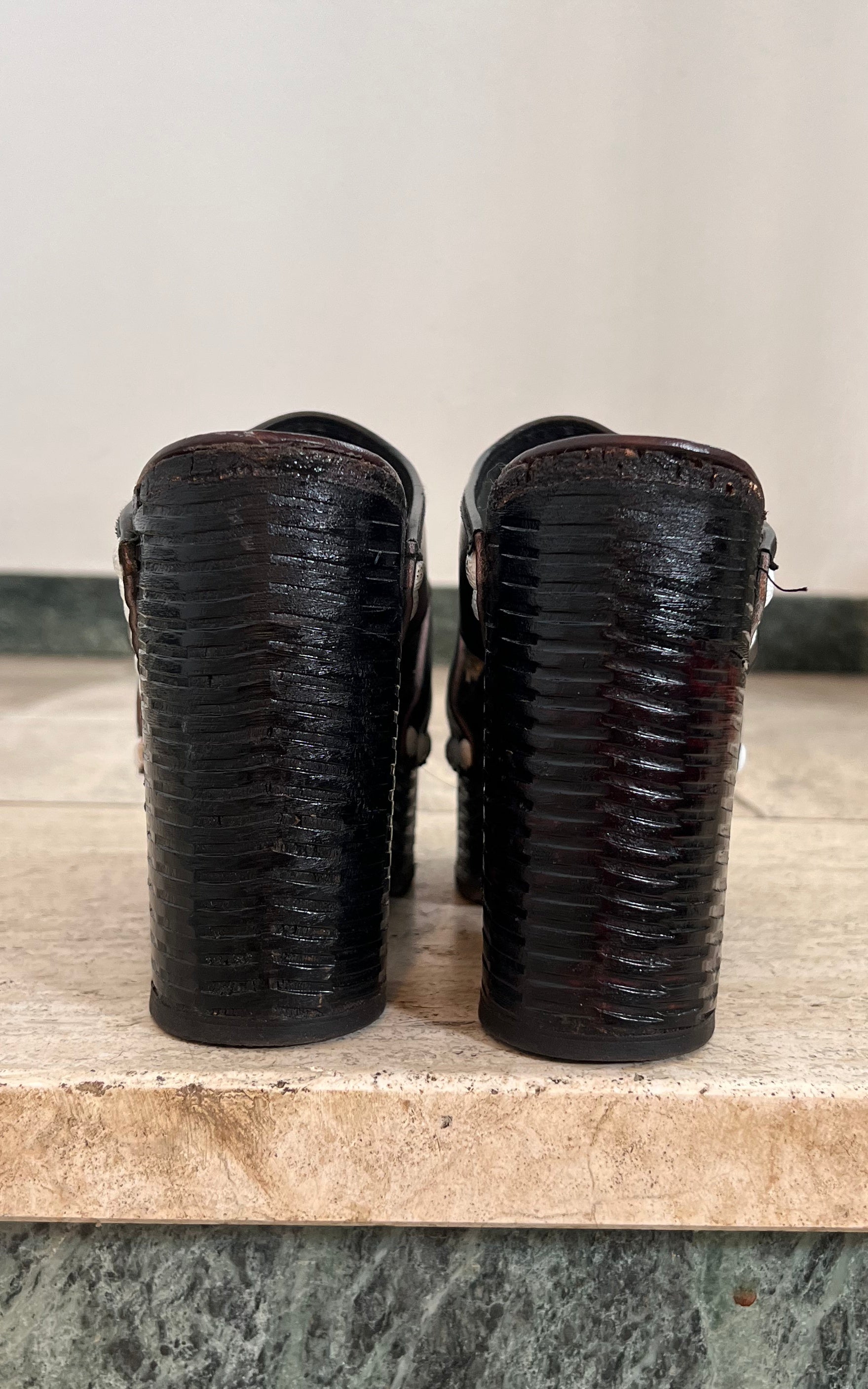 Vintage 70s Clogs 37