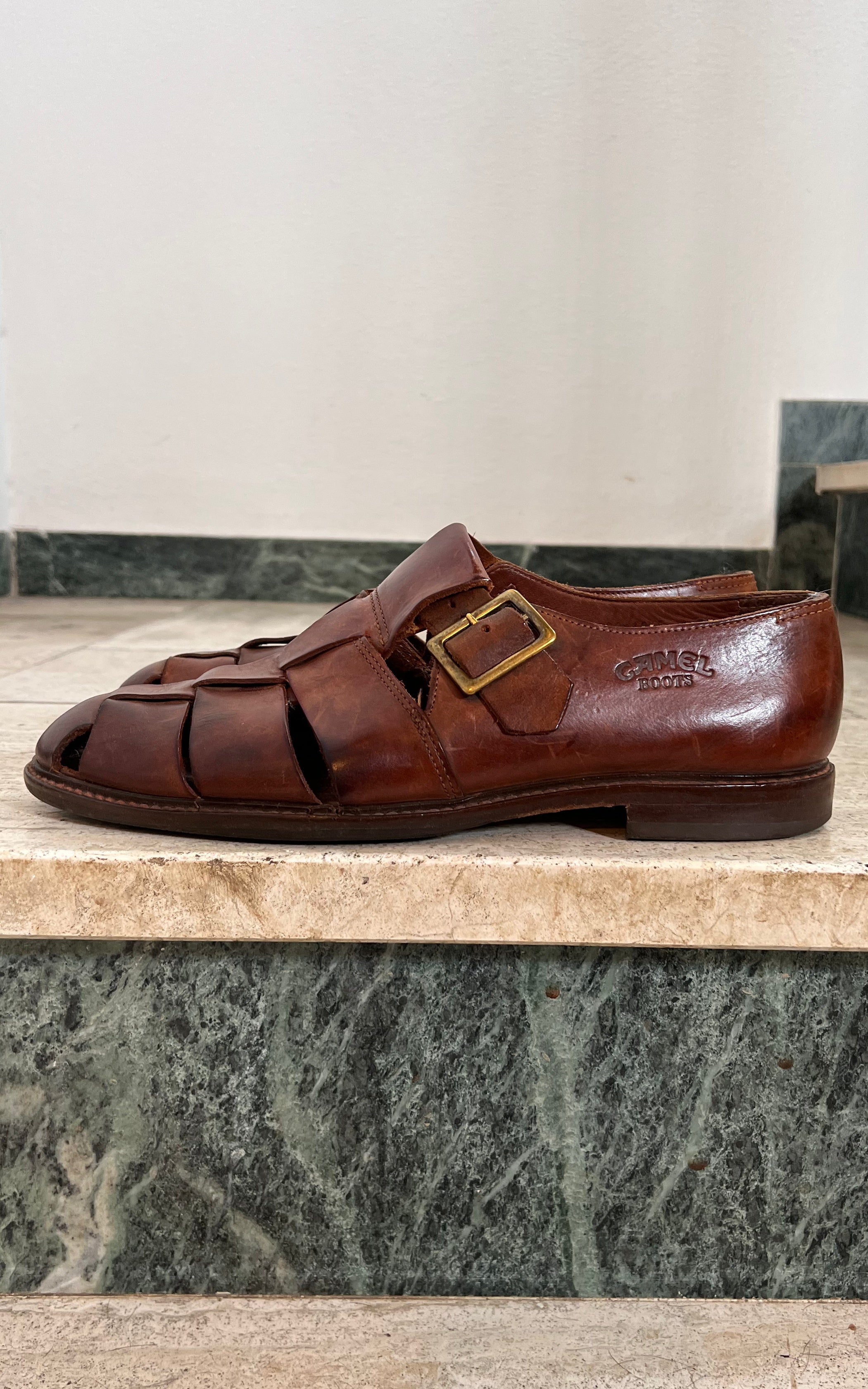 Vintage MENS Camel Sandals 45