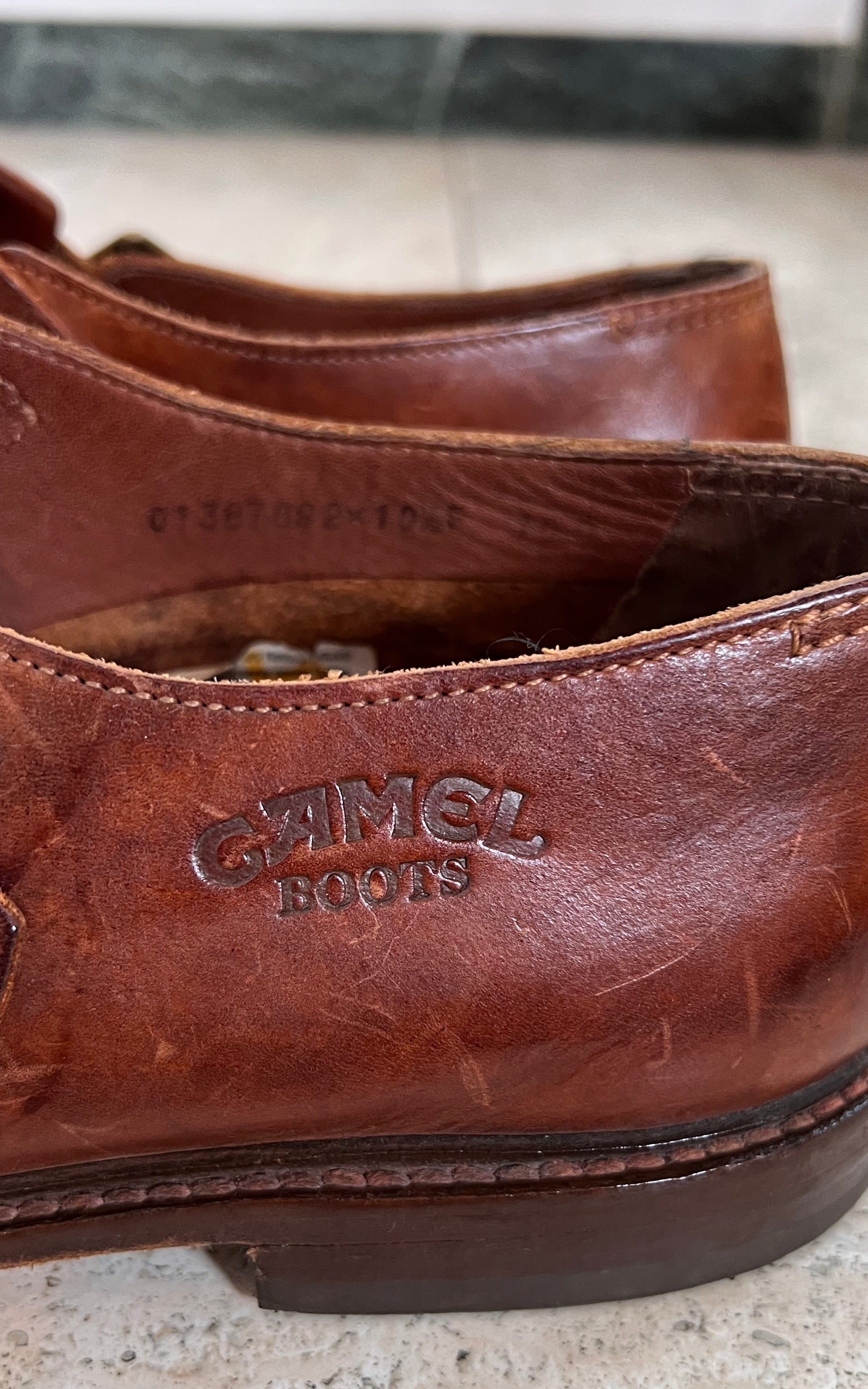 Vintage MENS Camel Sandals 45