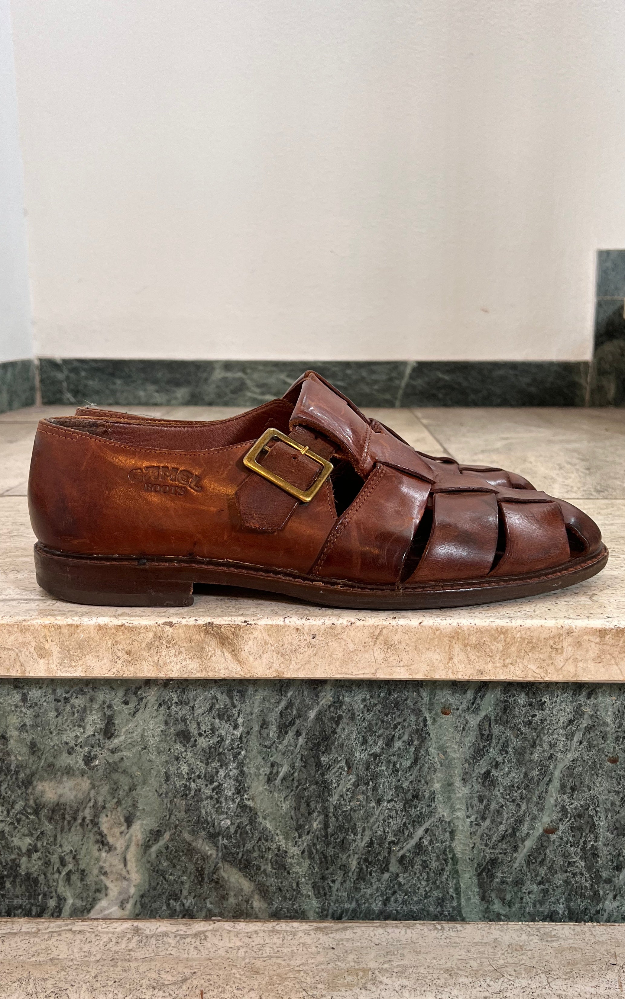 Vintage MENS Camel Sandals 45