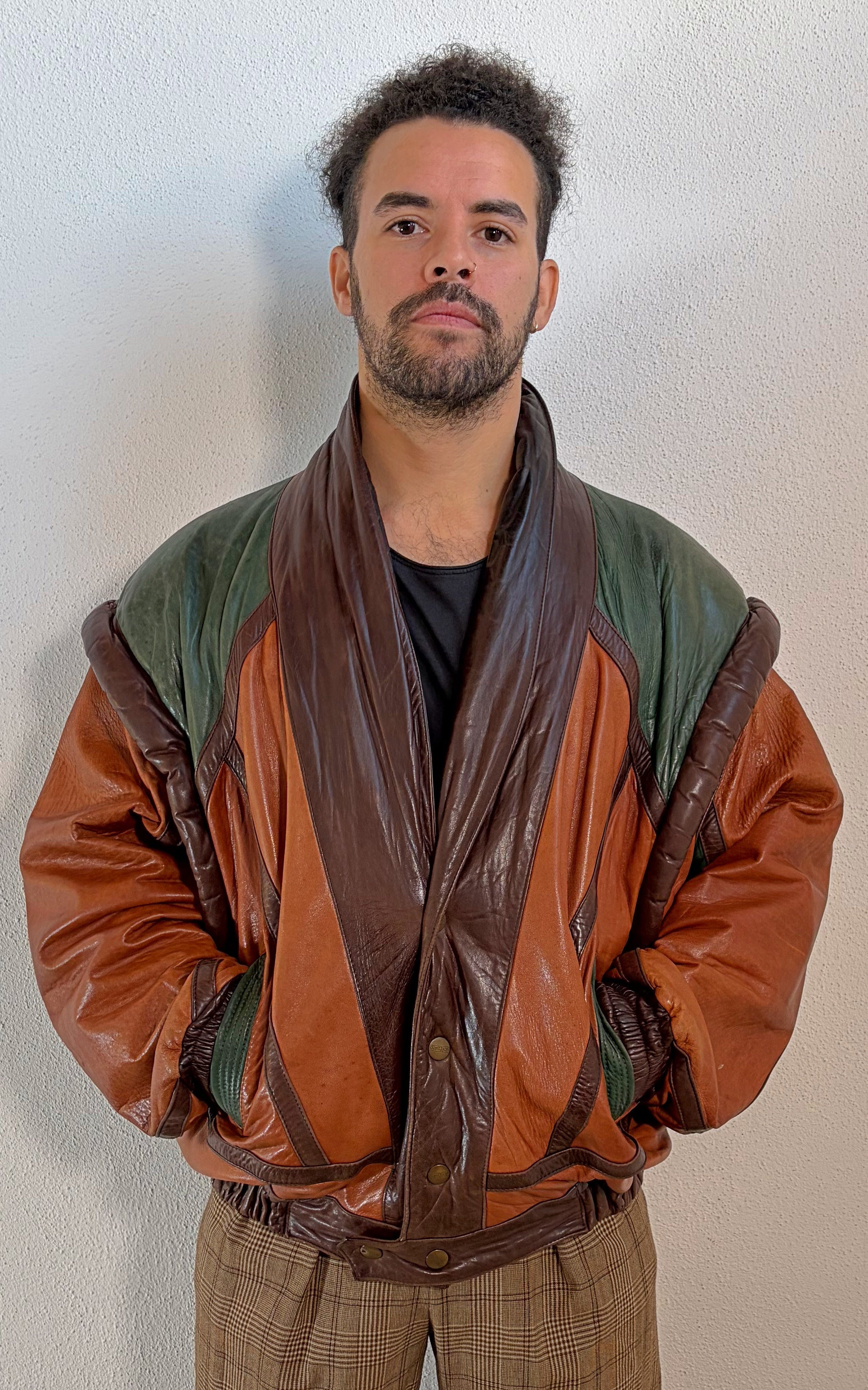 Vintage MENS Leather Bomber Jacket