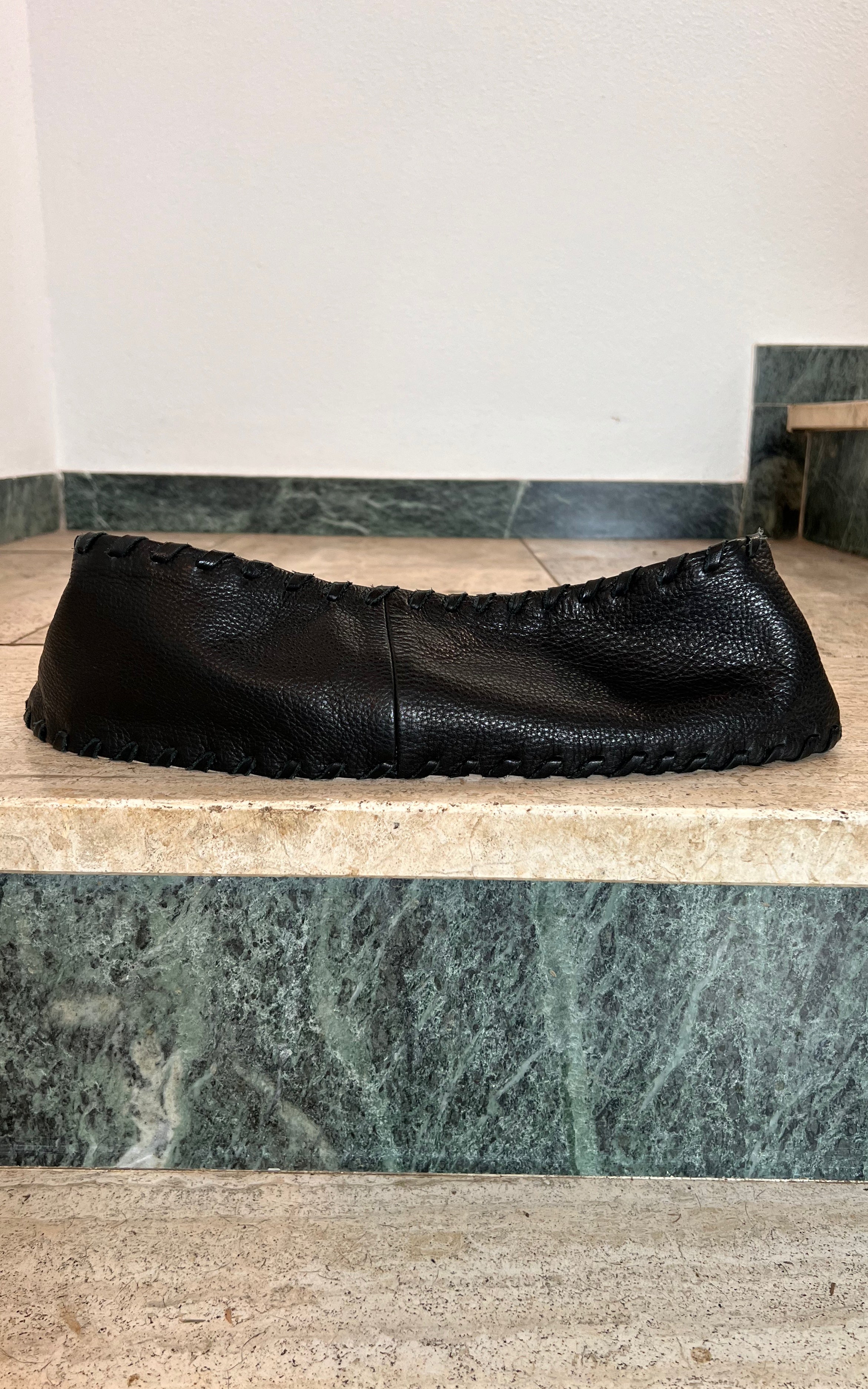 Vintage 90s Leather Belt LR USA