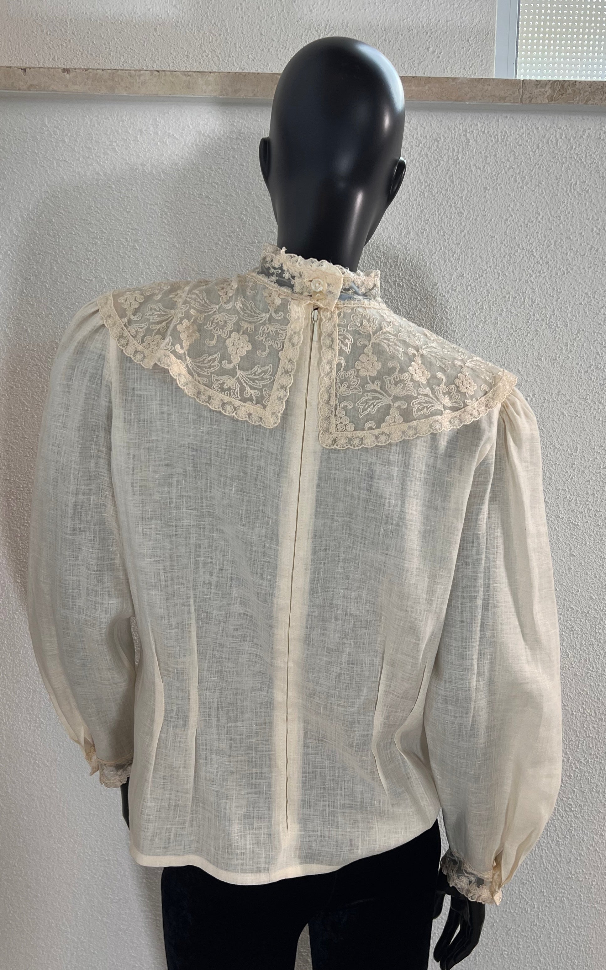 Vintage 70s Linnen Lace Blouse