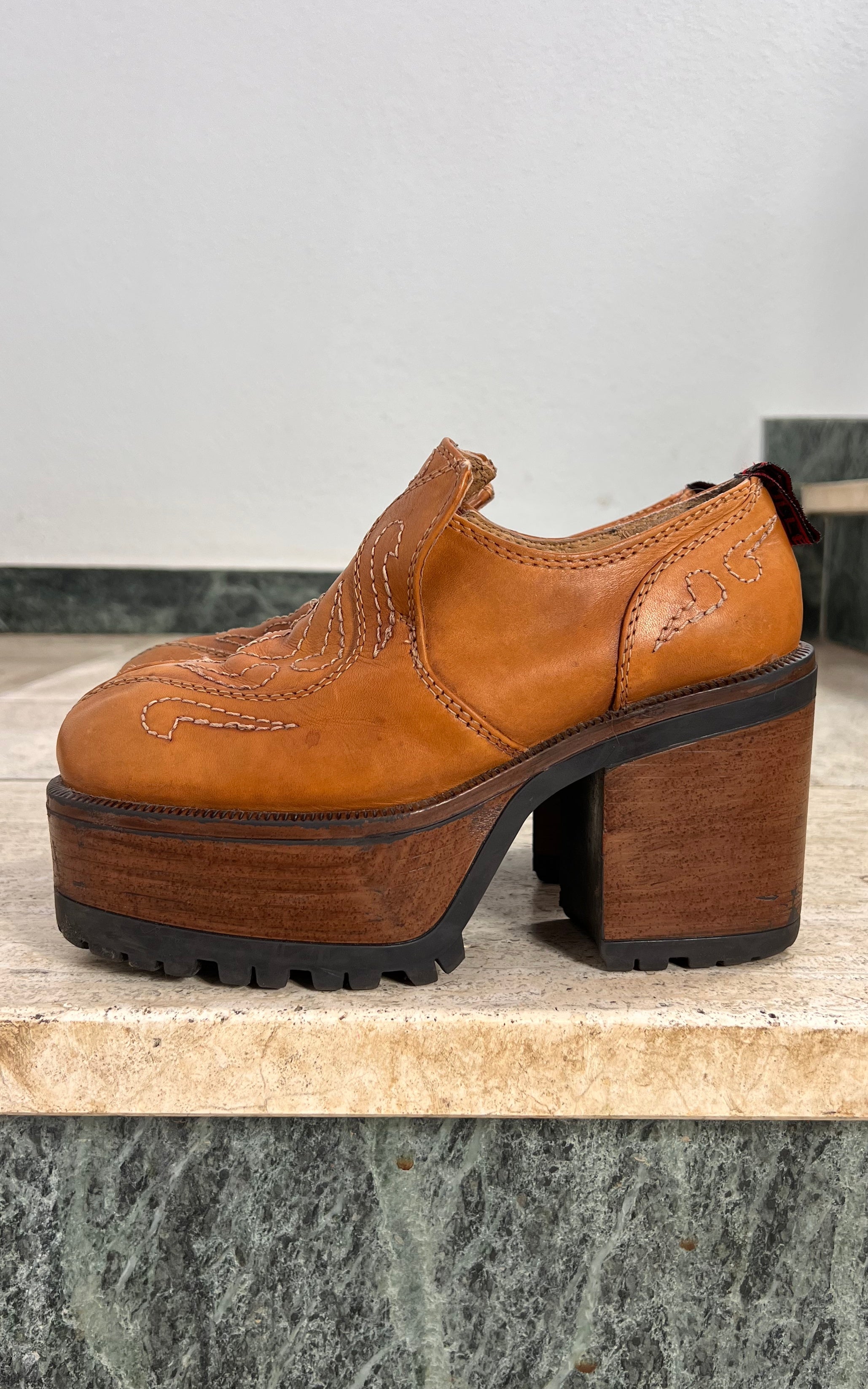 Vintage 90s Western Platform Boots 37