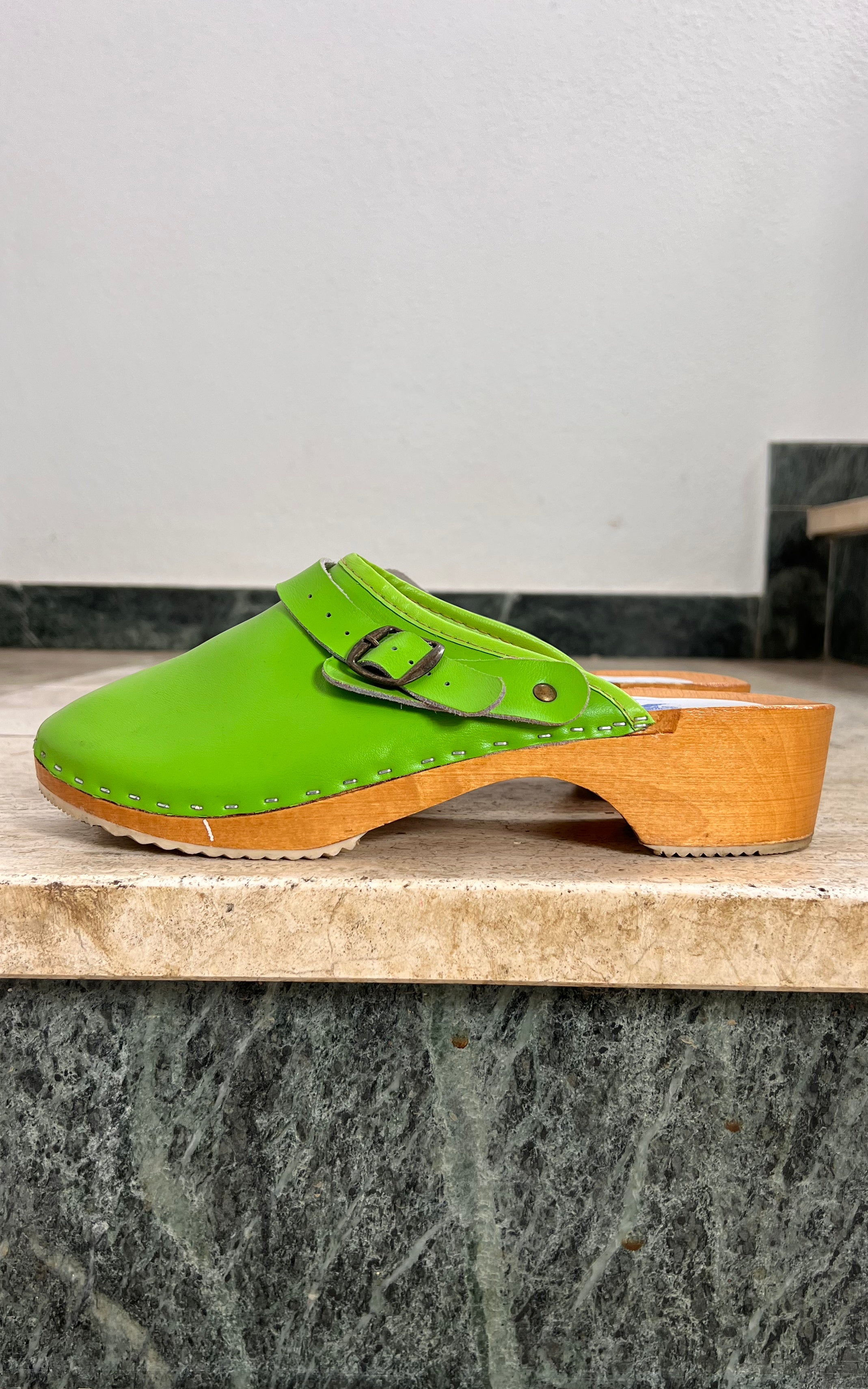 Vintage Green 70s Clogs 41