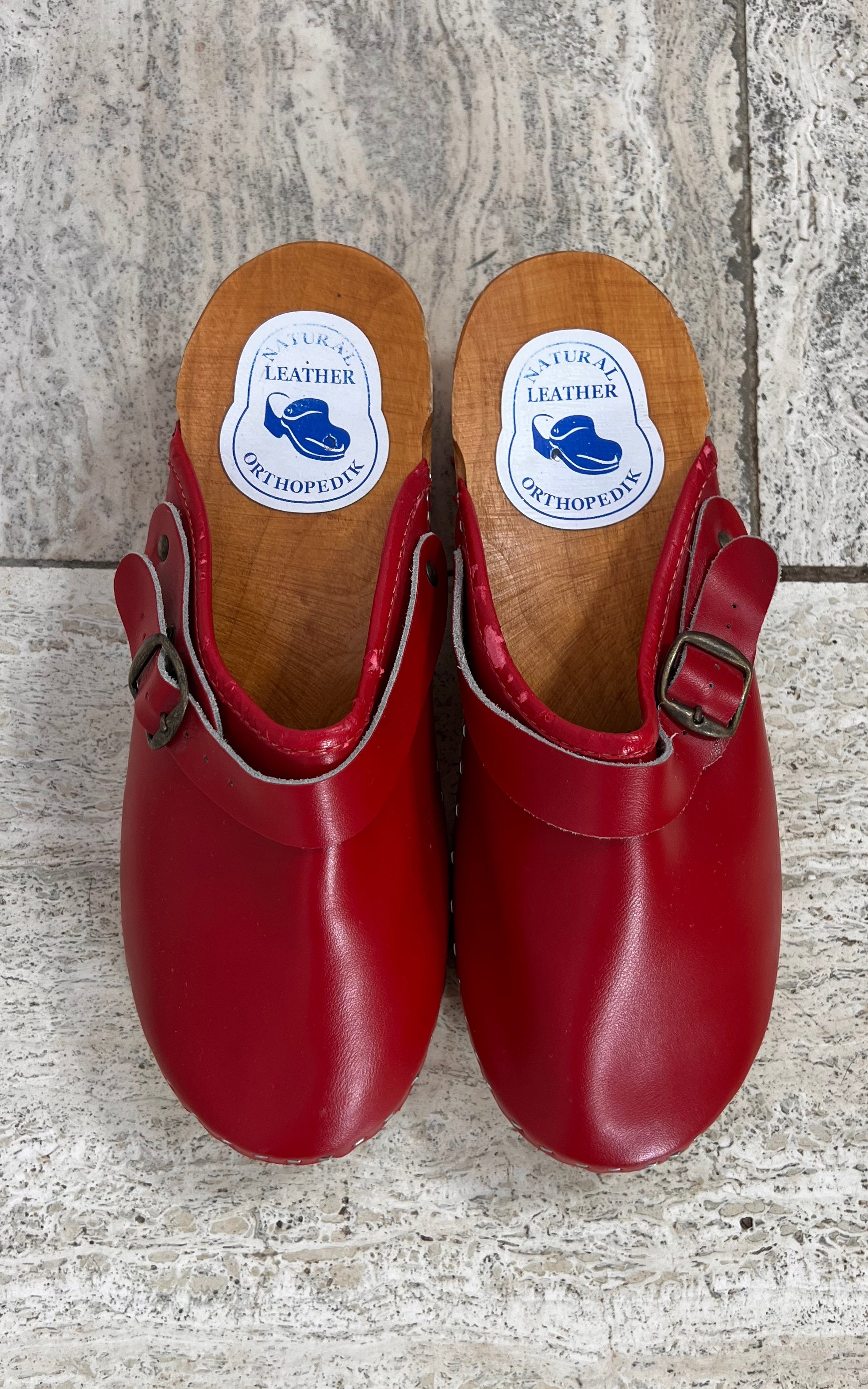 Vintage Red 70s Clogs 41