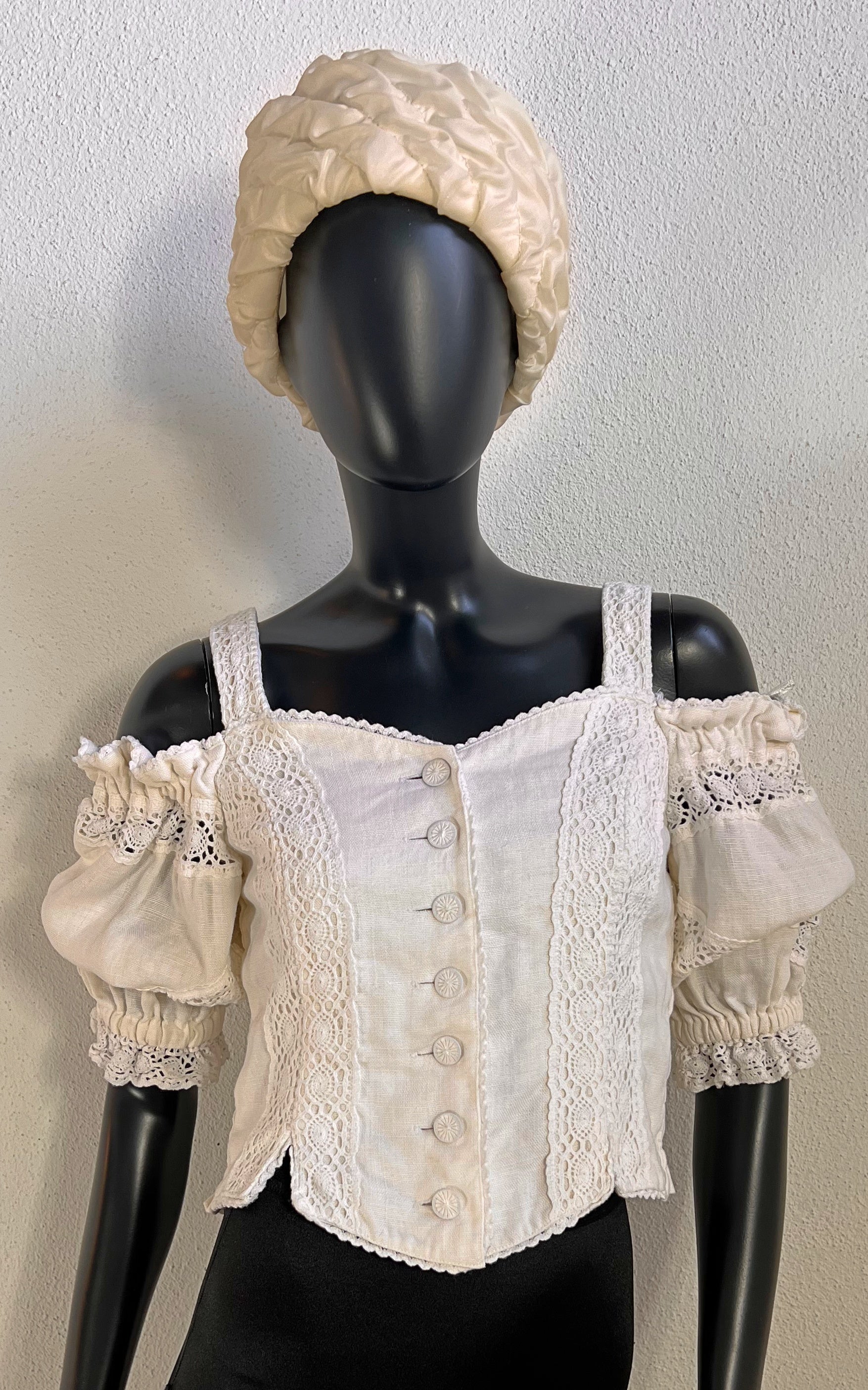 Vintage Lace Crop Blouse