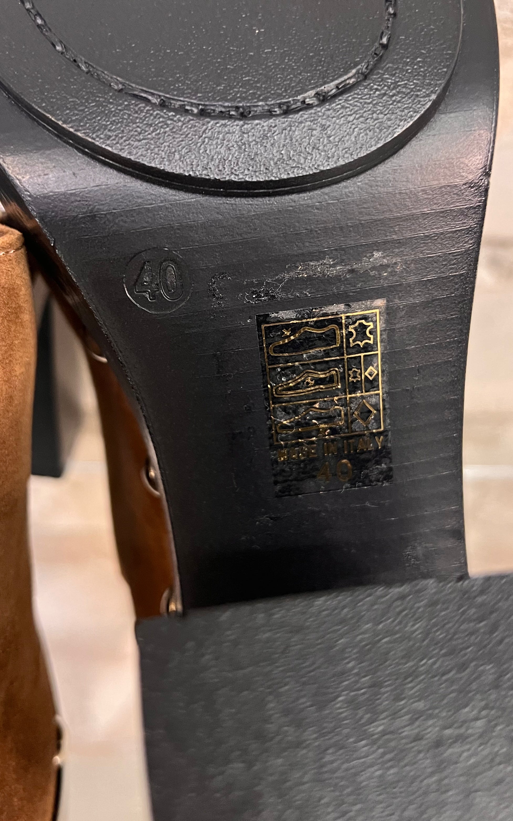 Vintage Y2K Guess Clogs 40