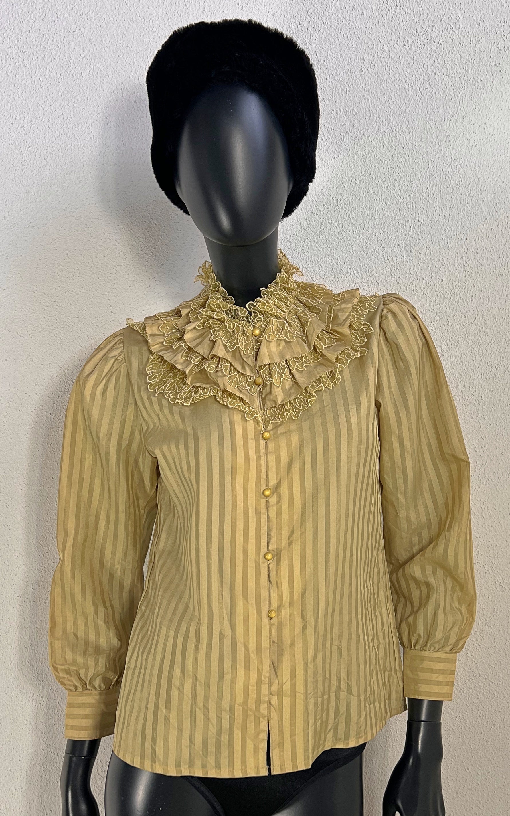 Vintage 80s Lace Collar Blouse