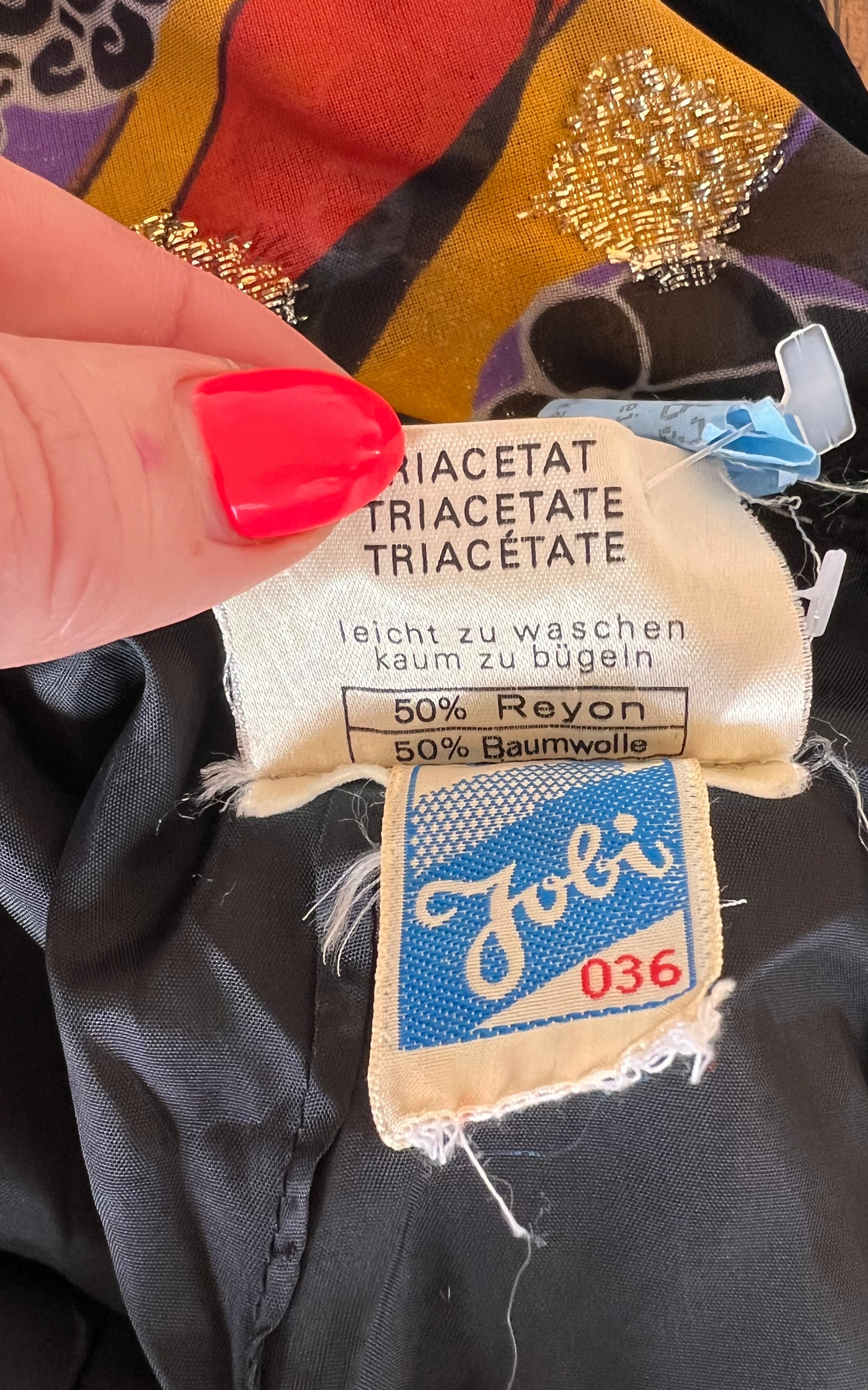 Abito psichedelico in velluto vintage anni '70