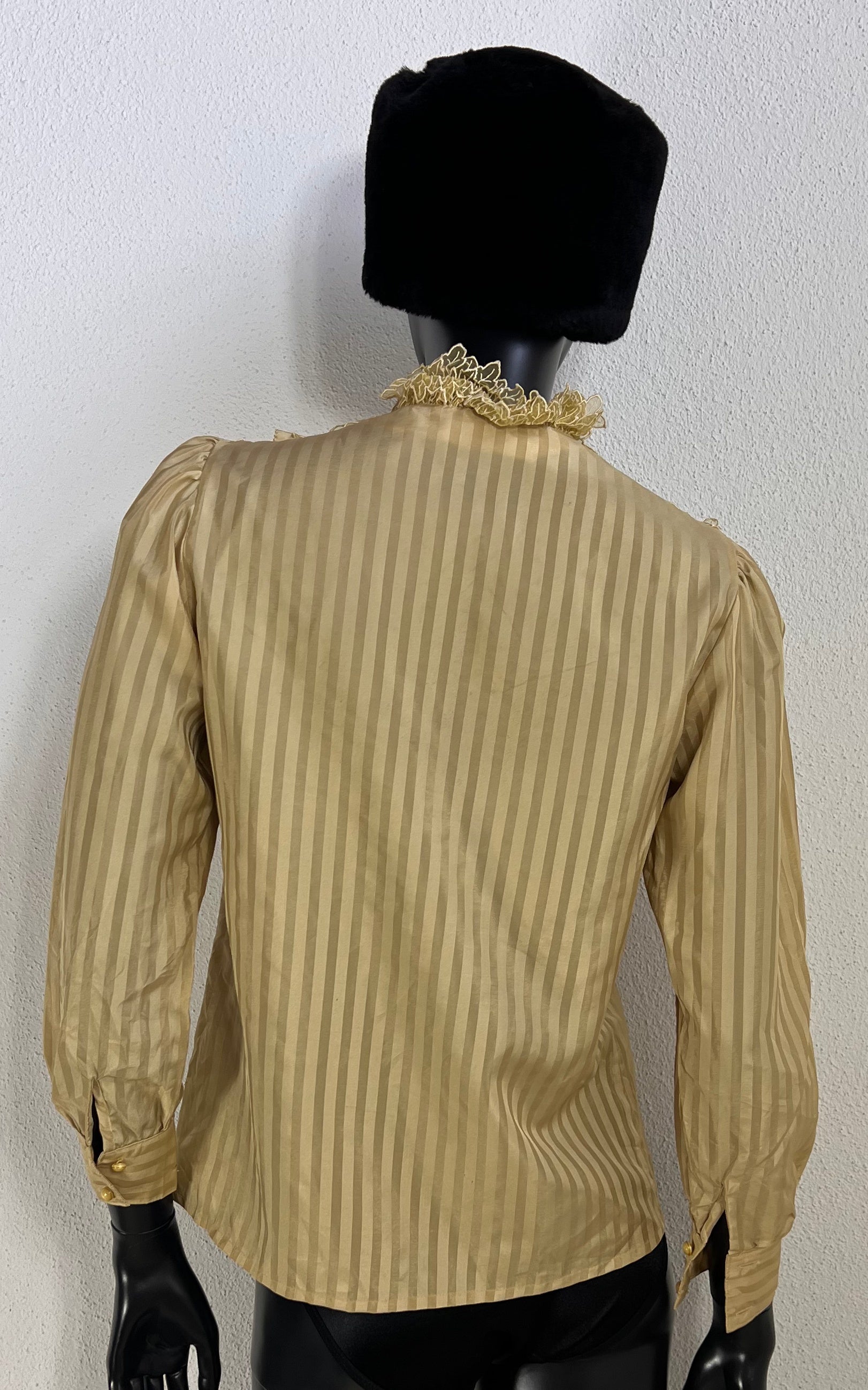 Vintage 80s Lace Collar Blouse