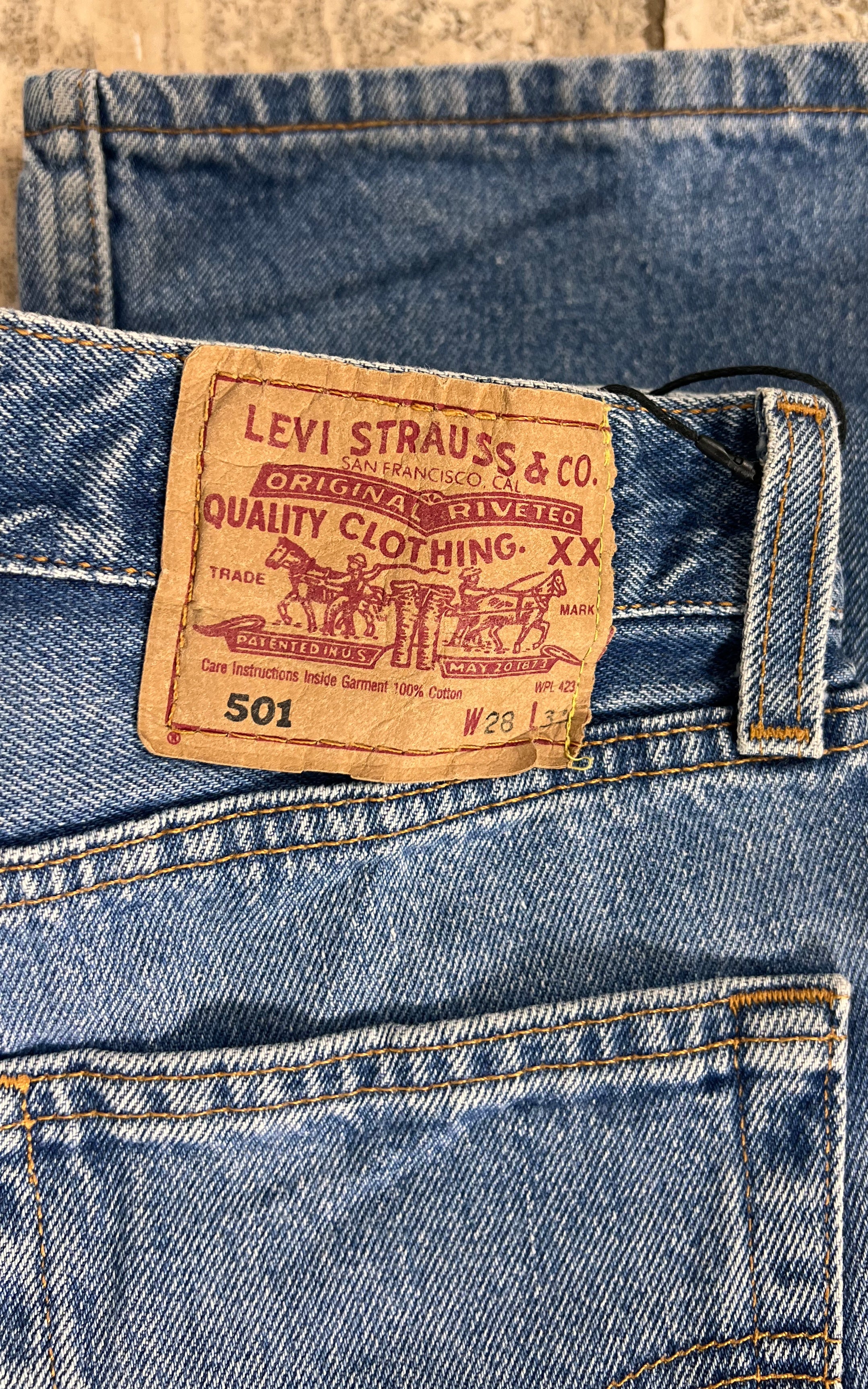 Vintage 90s Levis 501 28/32