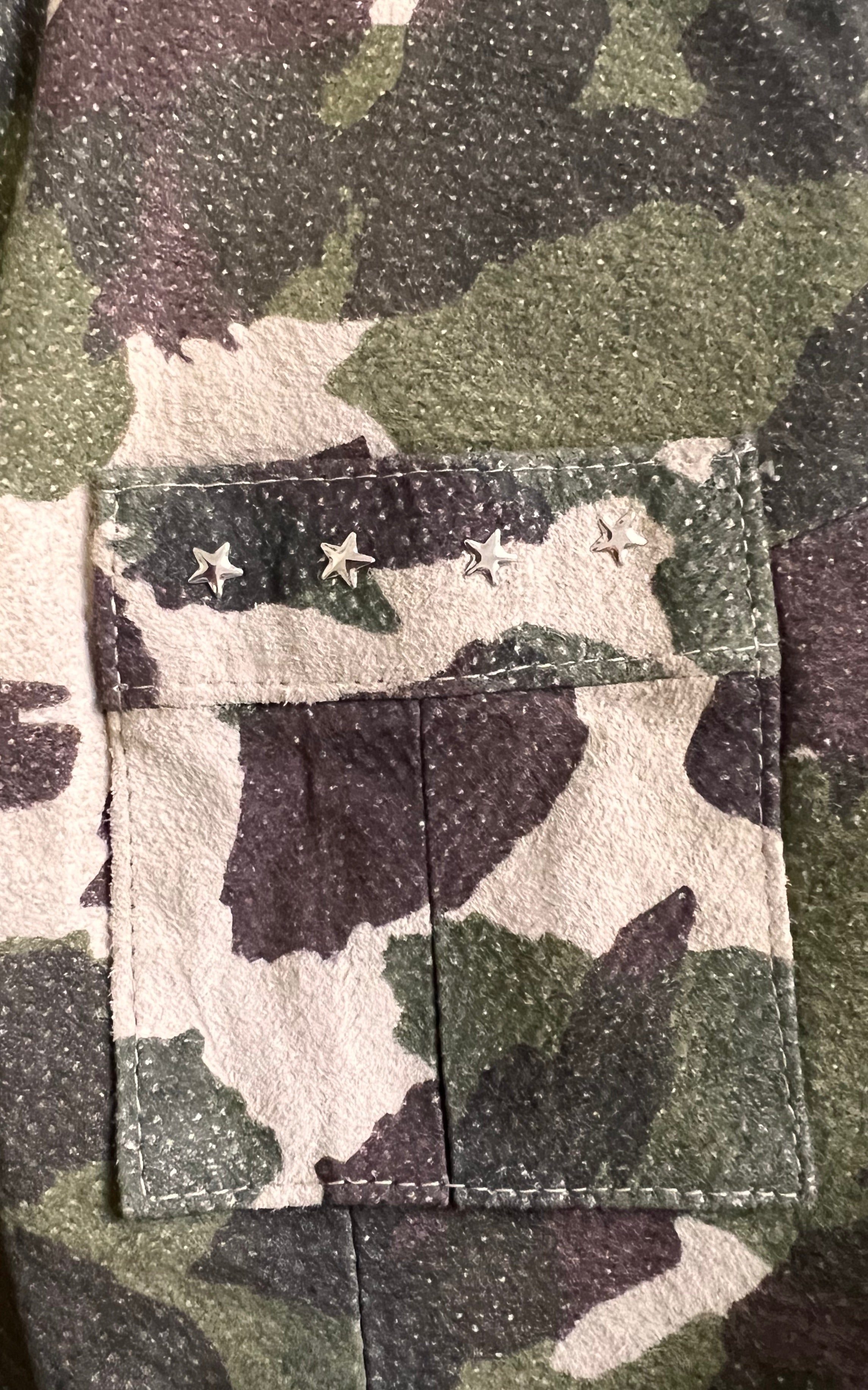 Camicia vintage in pelle scamosciata mimetica