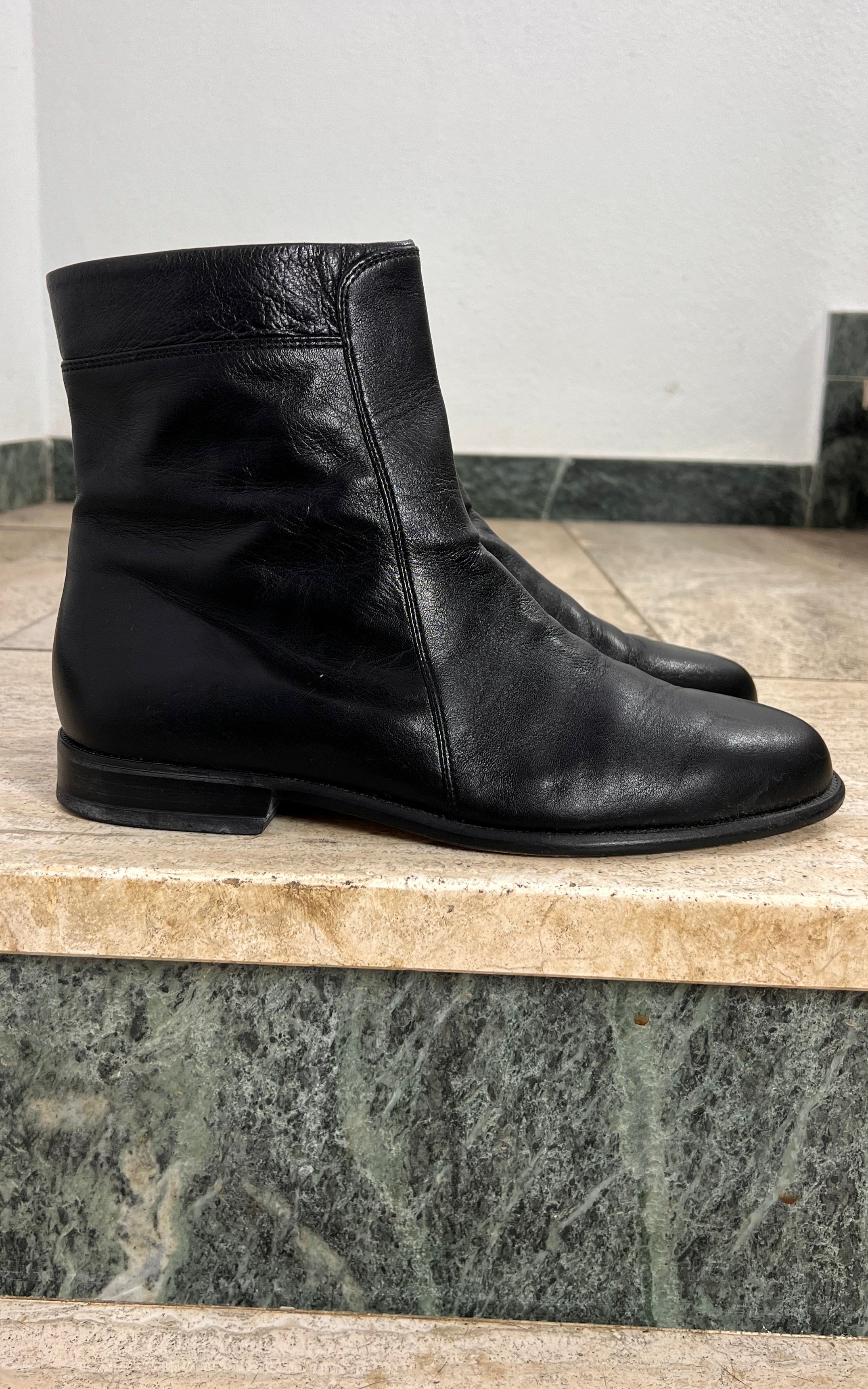 Vintage Classic MENS Minimal Black Leather Ankle Boot 43