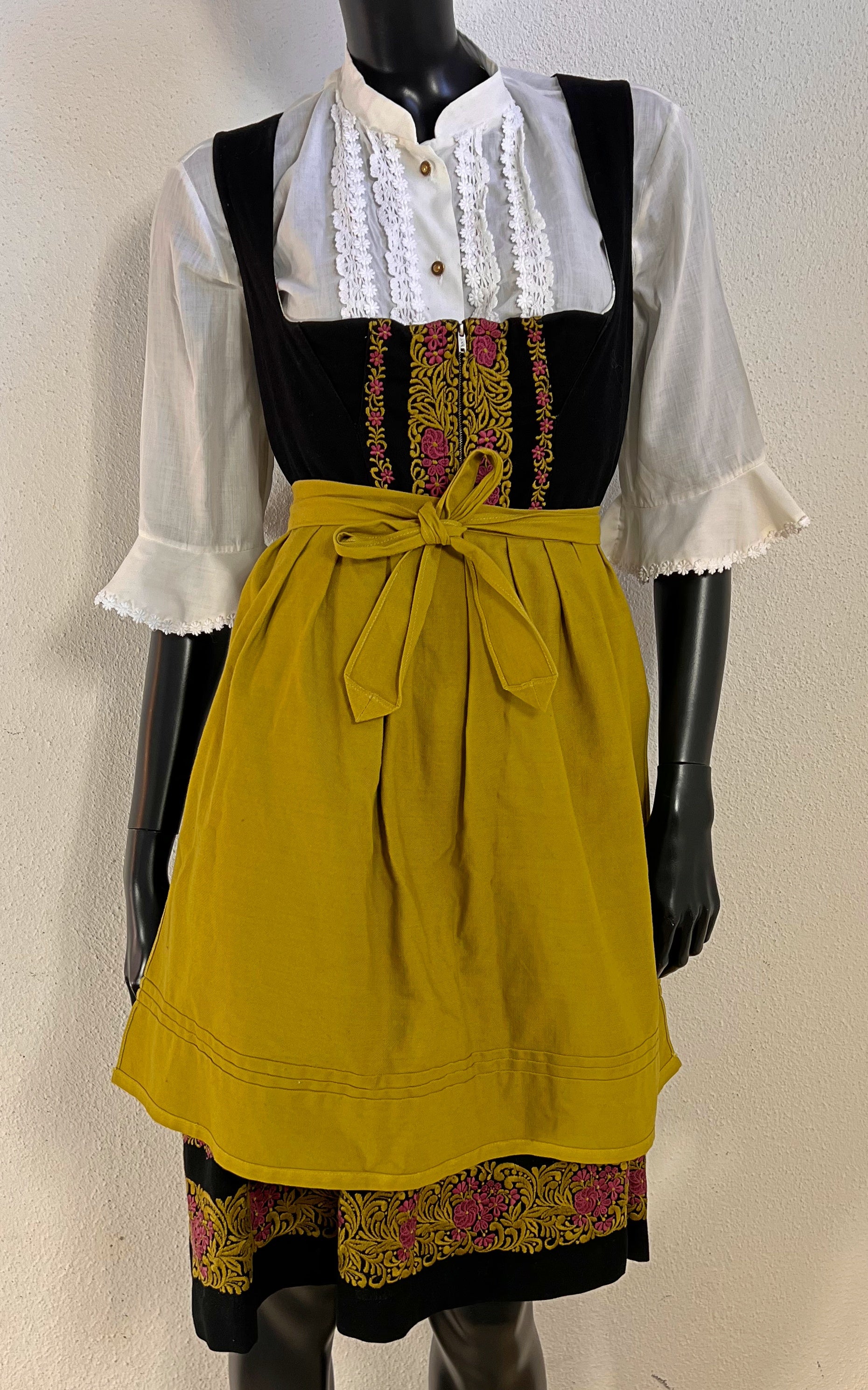 Vintage 70s Rose Dirndl Bavarian Dress Set