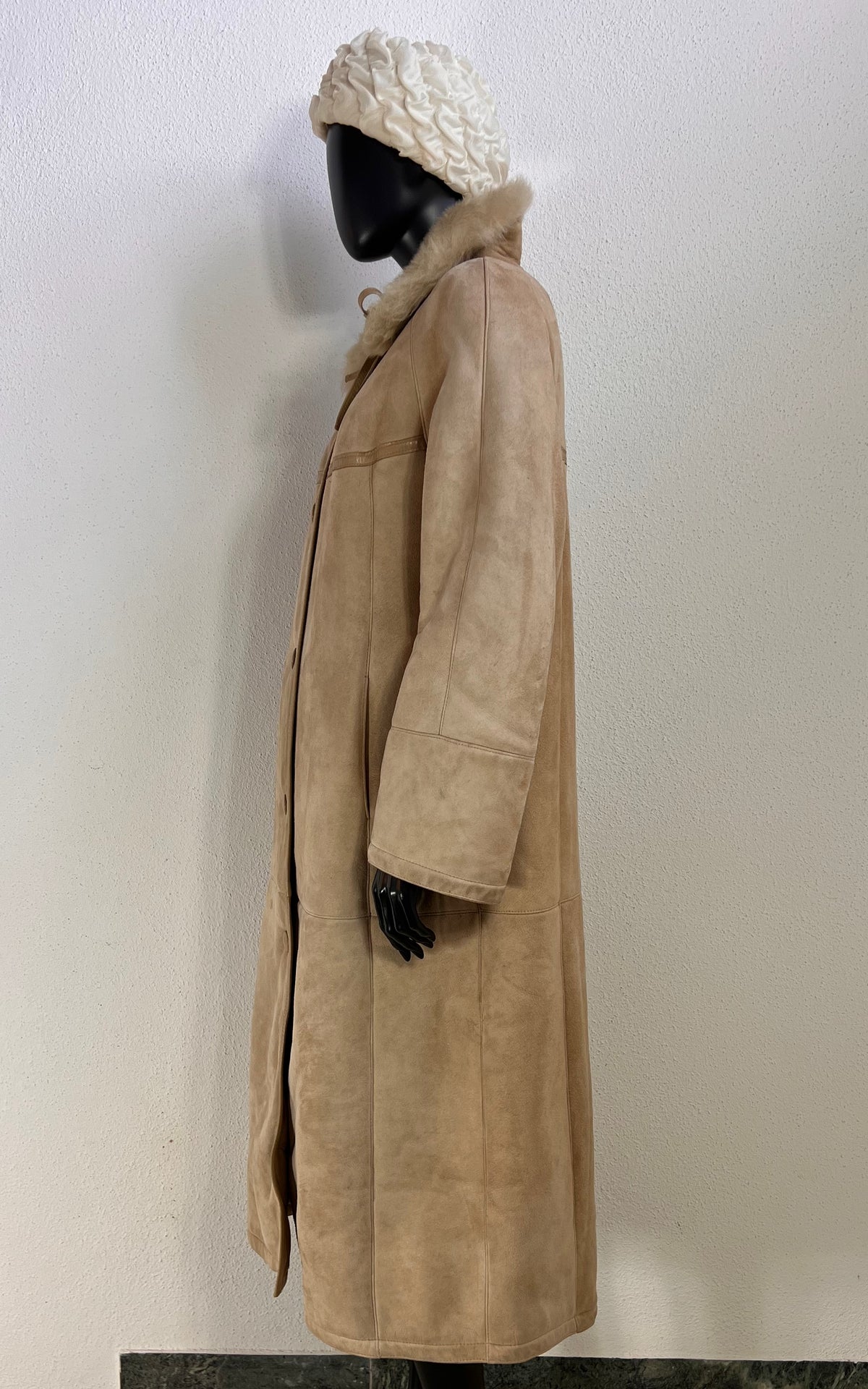 Vintage 1970s Beige Shearling Maxi Coat