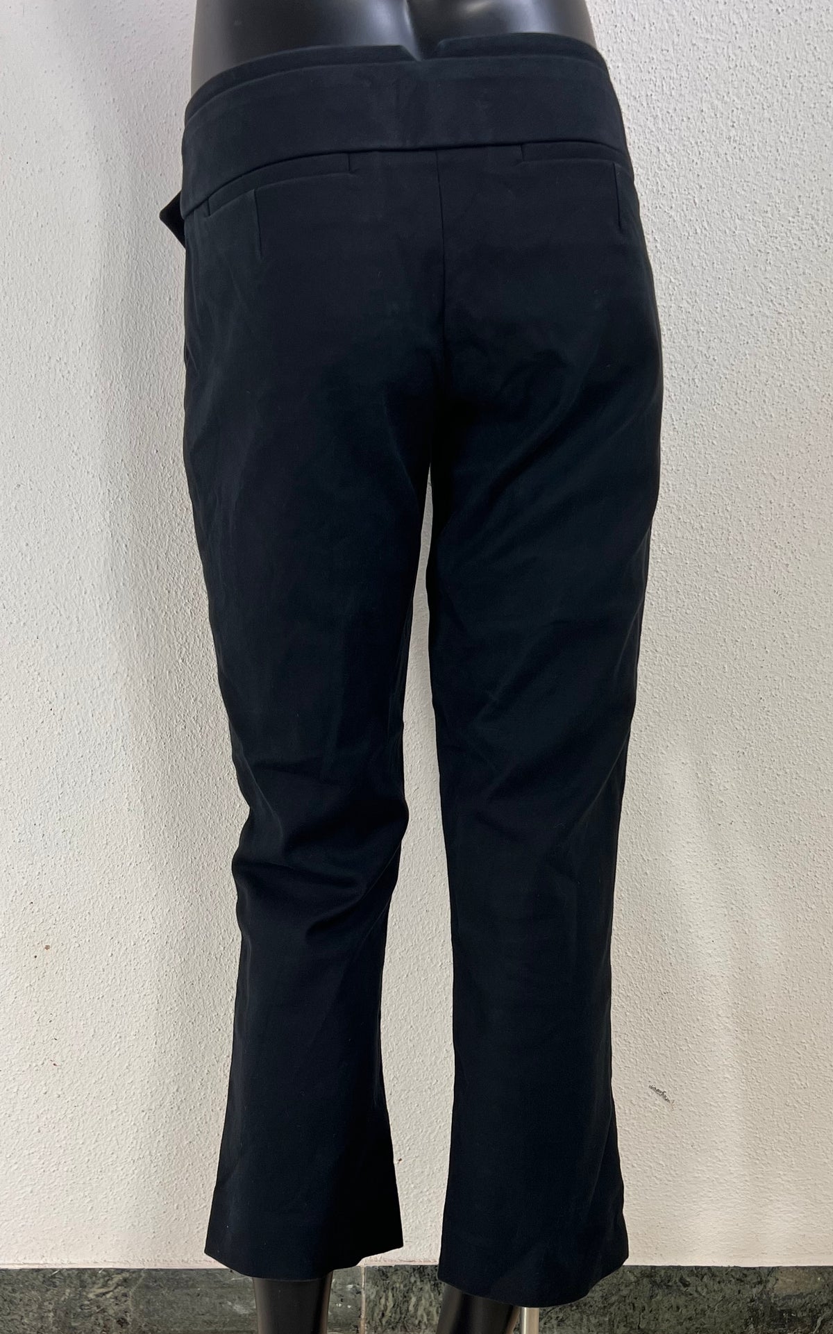 Gucci Black Cotton Cropped Flared Trousers with Gold-Tone Buckle