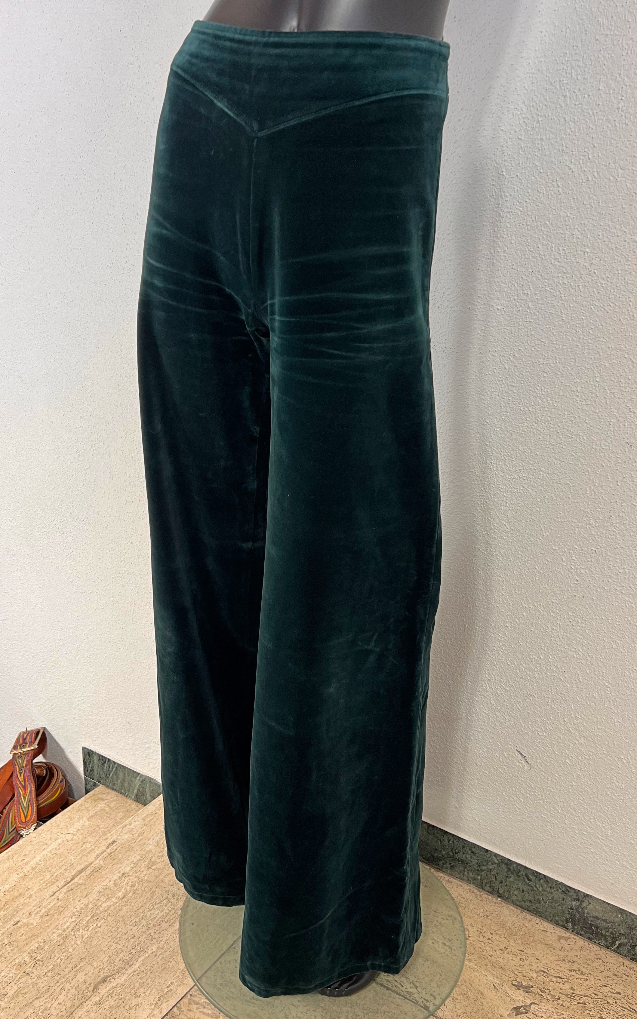 Vintage 70s Emerald Green Velvet Flare