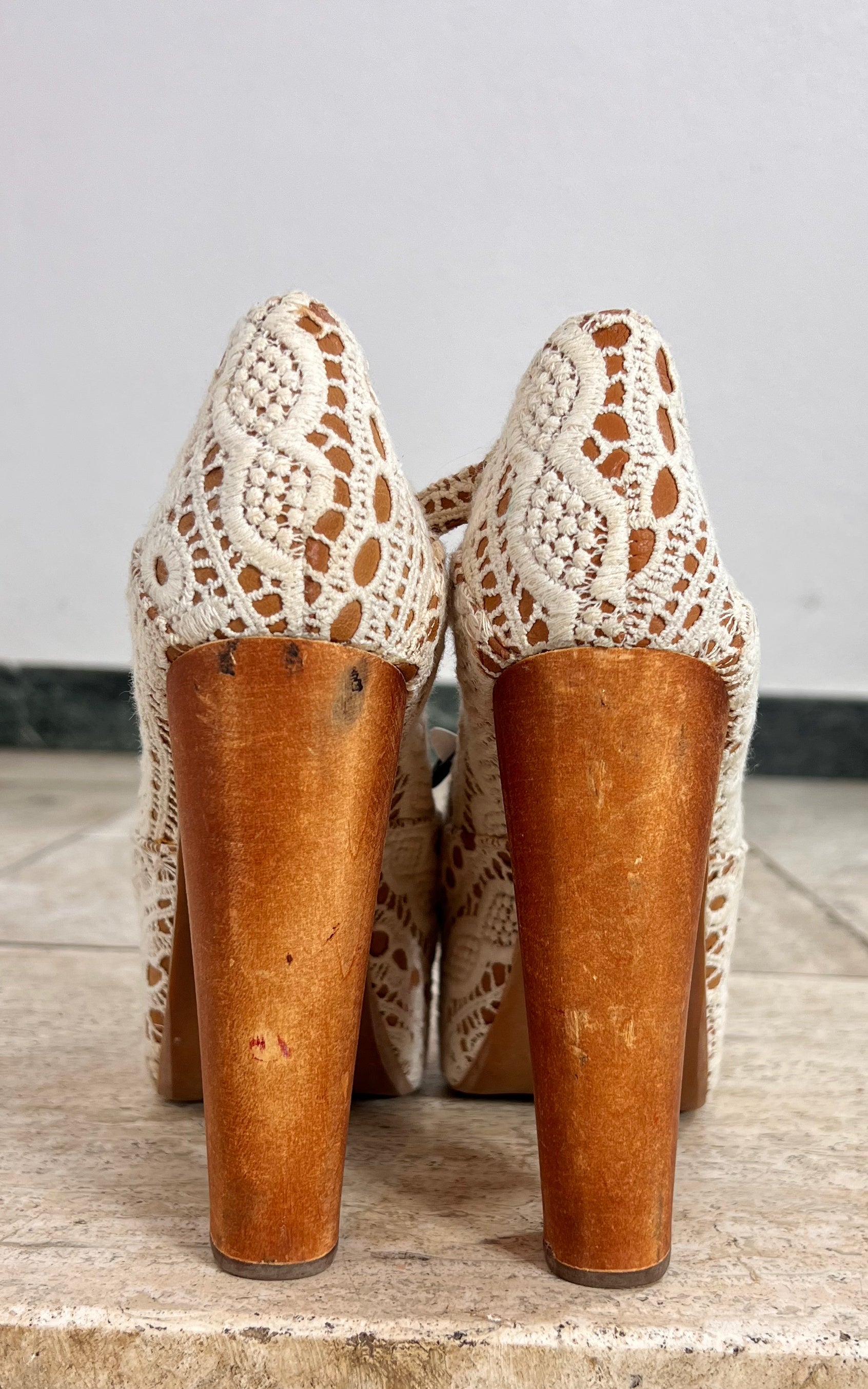 Jeffrey Campbell Platform Lace T-Strap Heels 37