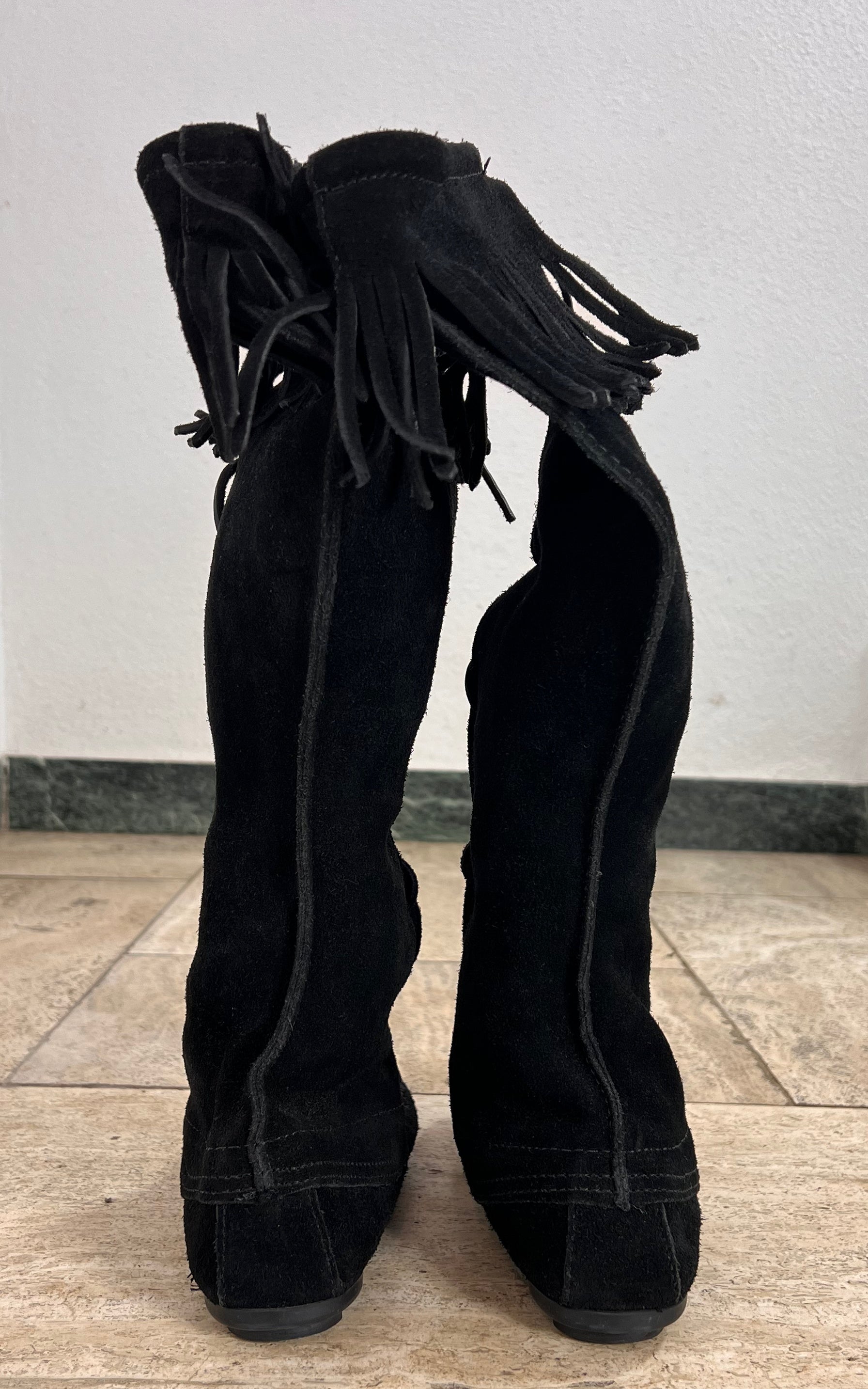 Minnetonka Suede Boots 38