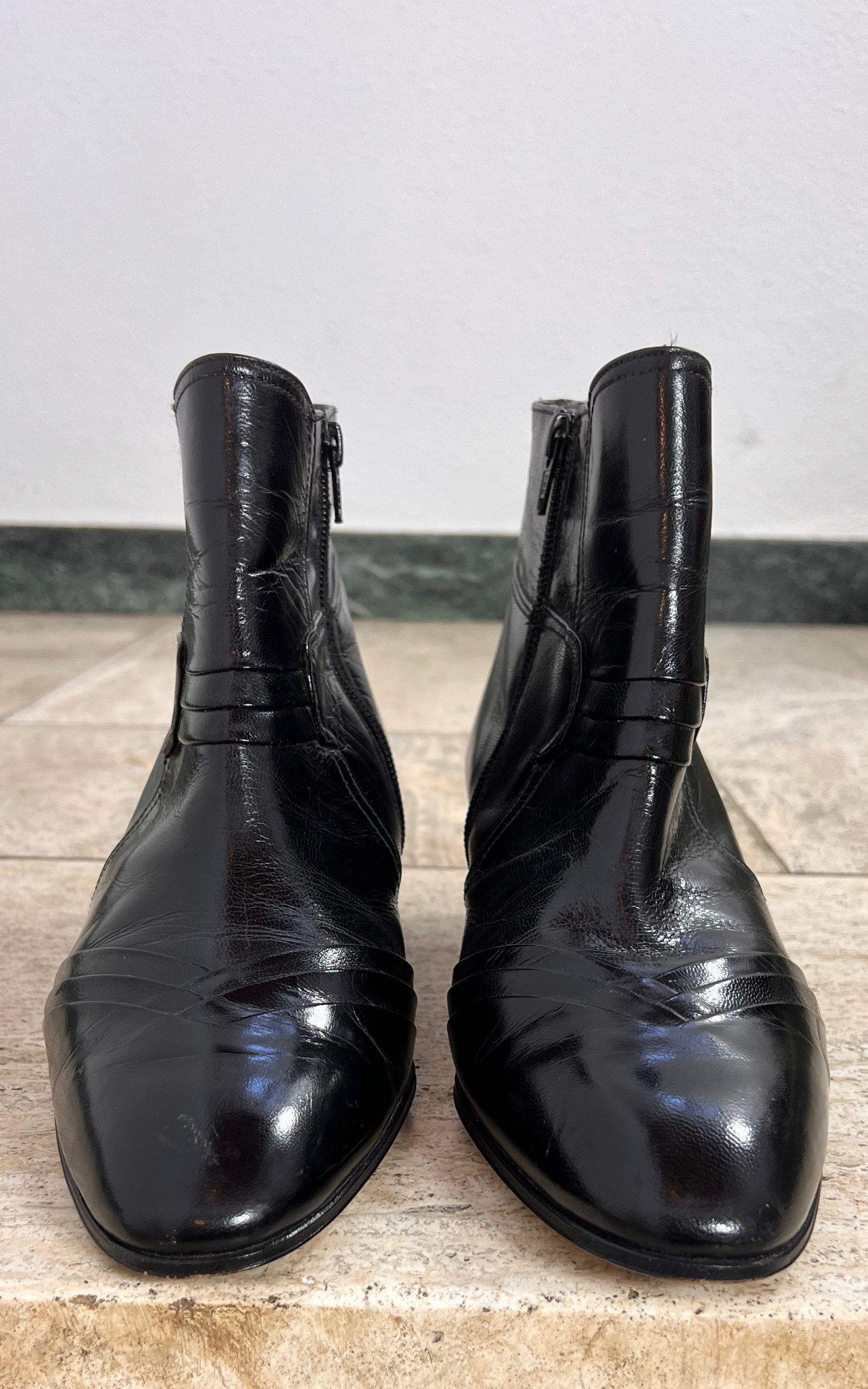 Vintage MENS Black Leather Ankle Boots 42