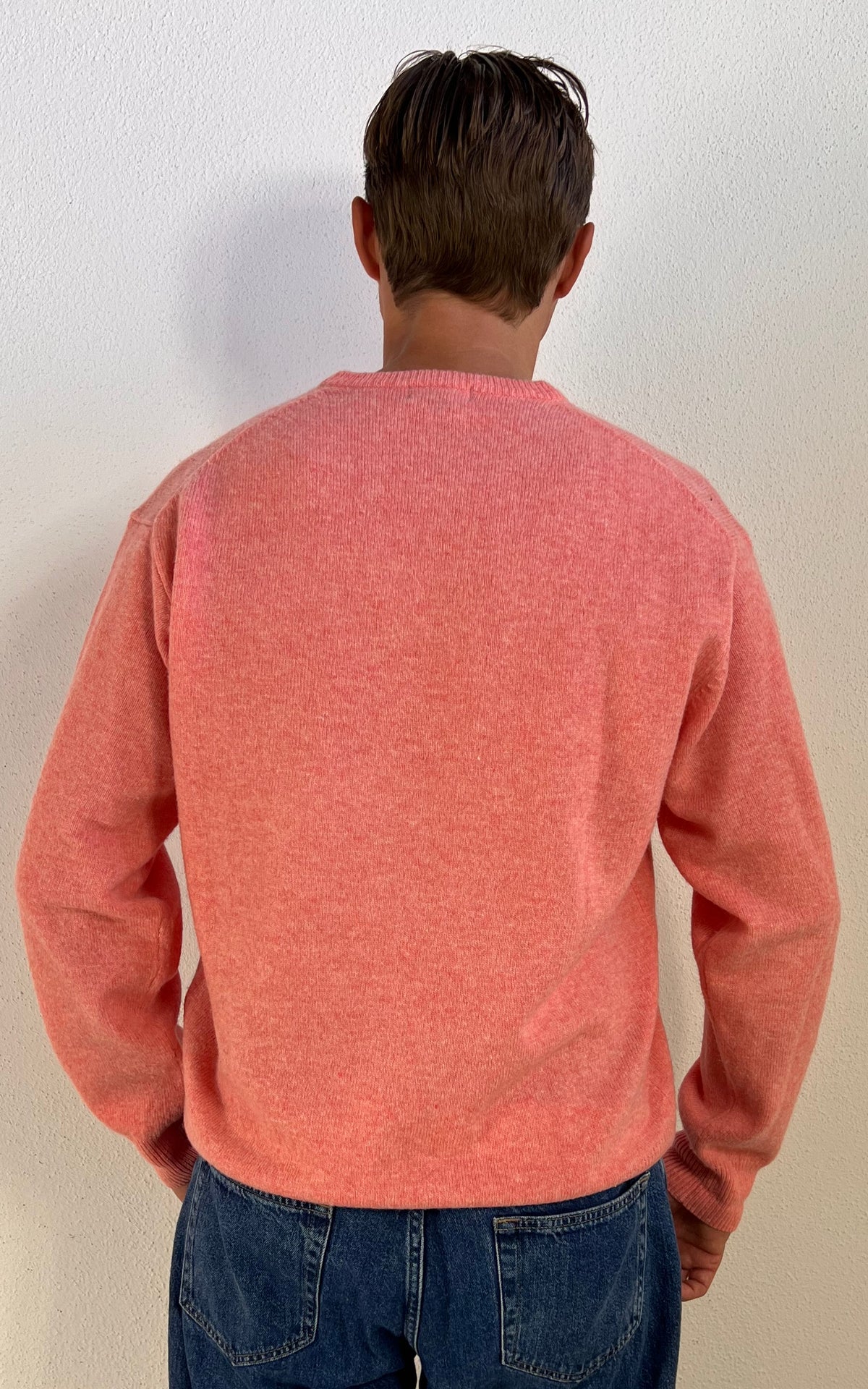 GANT MENS Lambswool V-Neck Sweater – Coral Pink