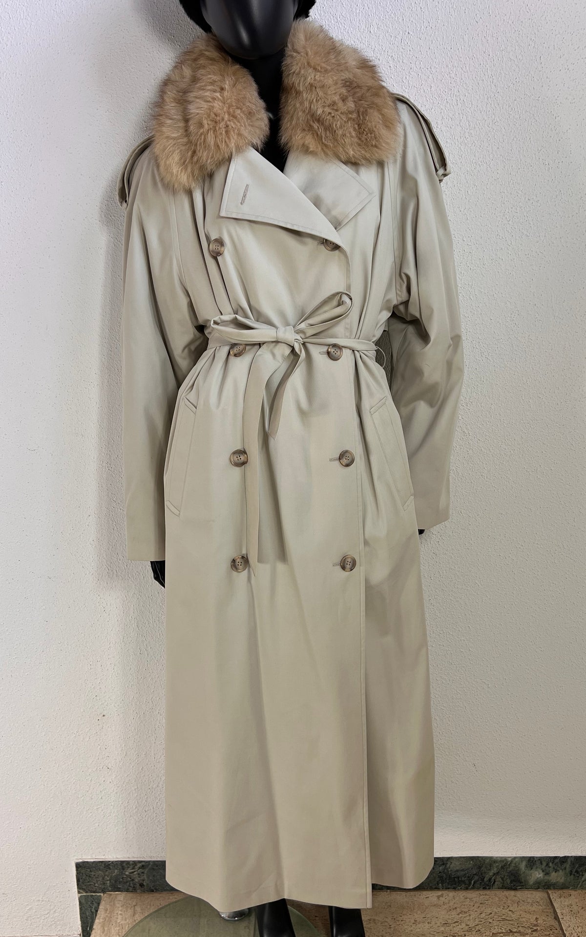 Tailor-Made Trench Coat with Genuine Mink Fur Lining