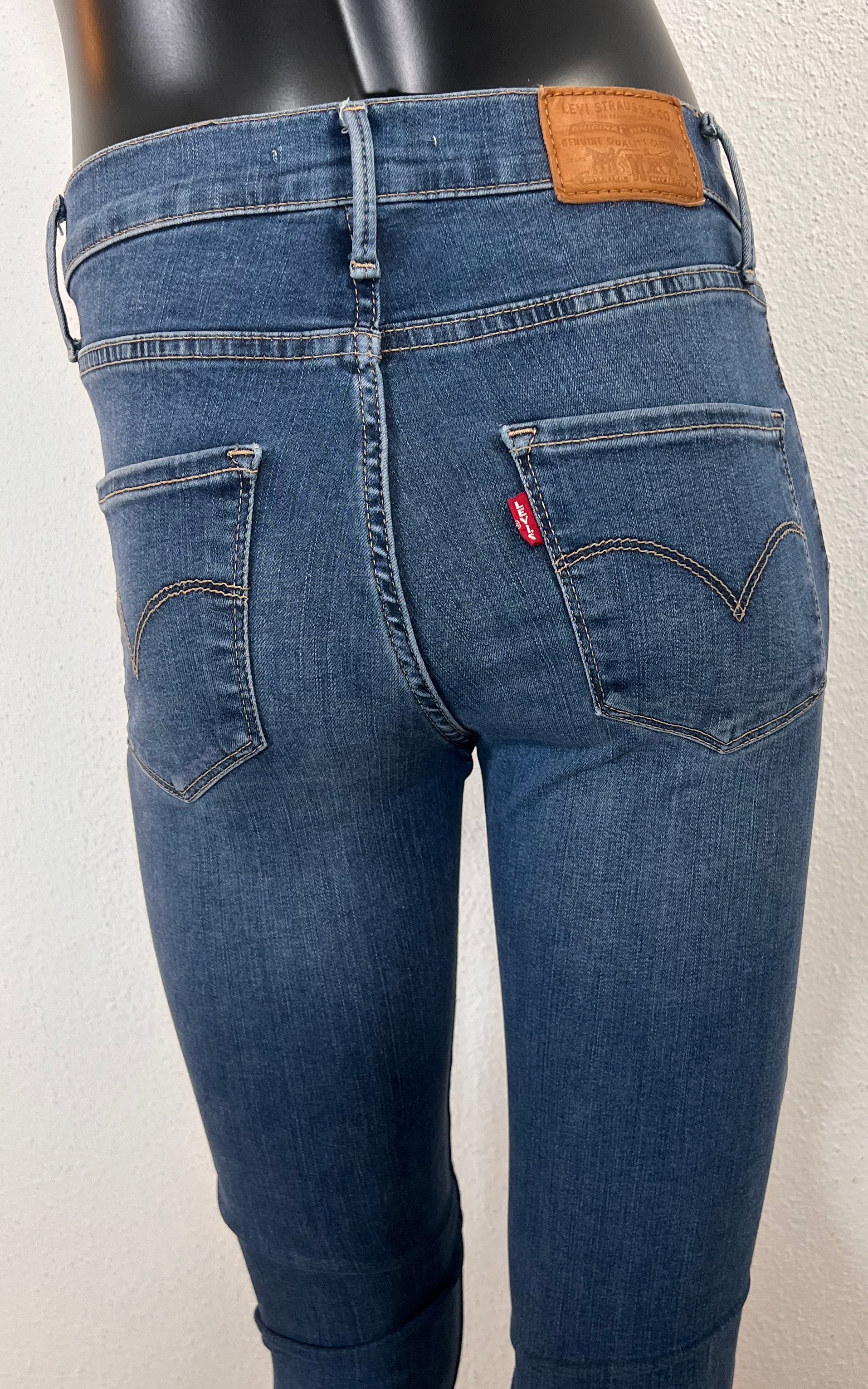 Pantaloni super skinny Levis