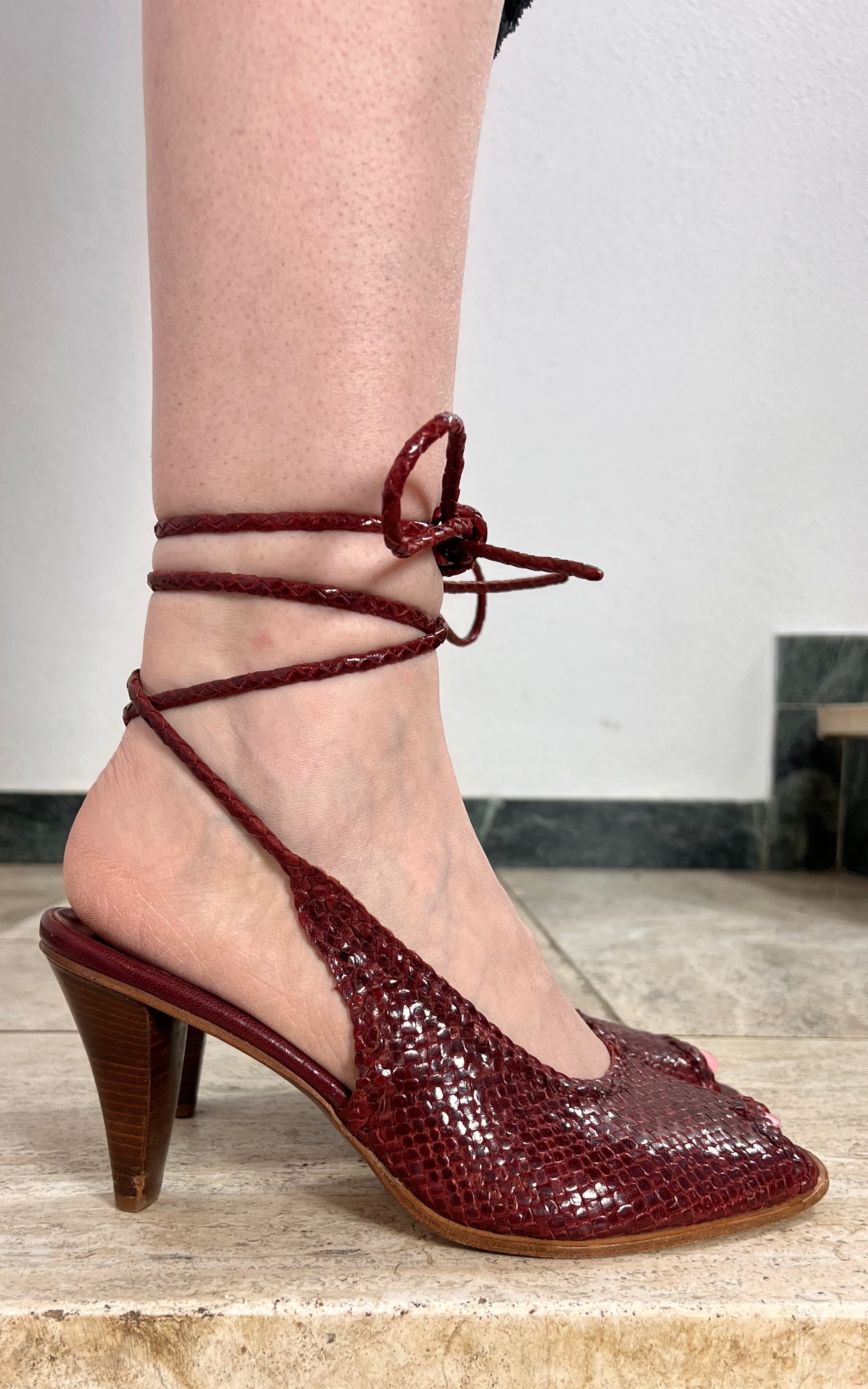 Vintage Burgundy Woven Lace-up Heels 40