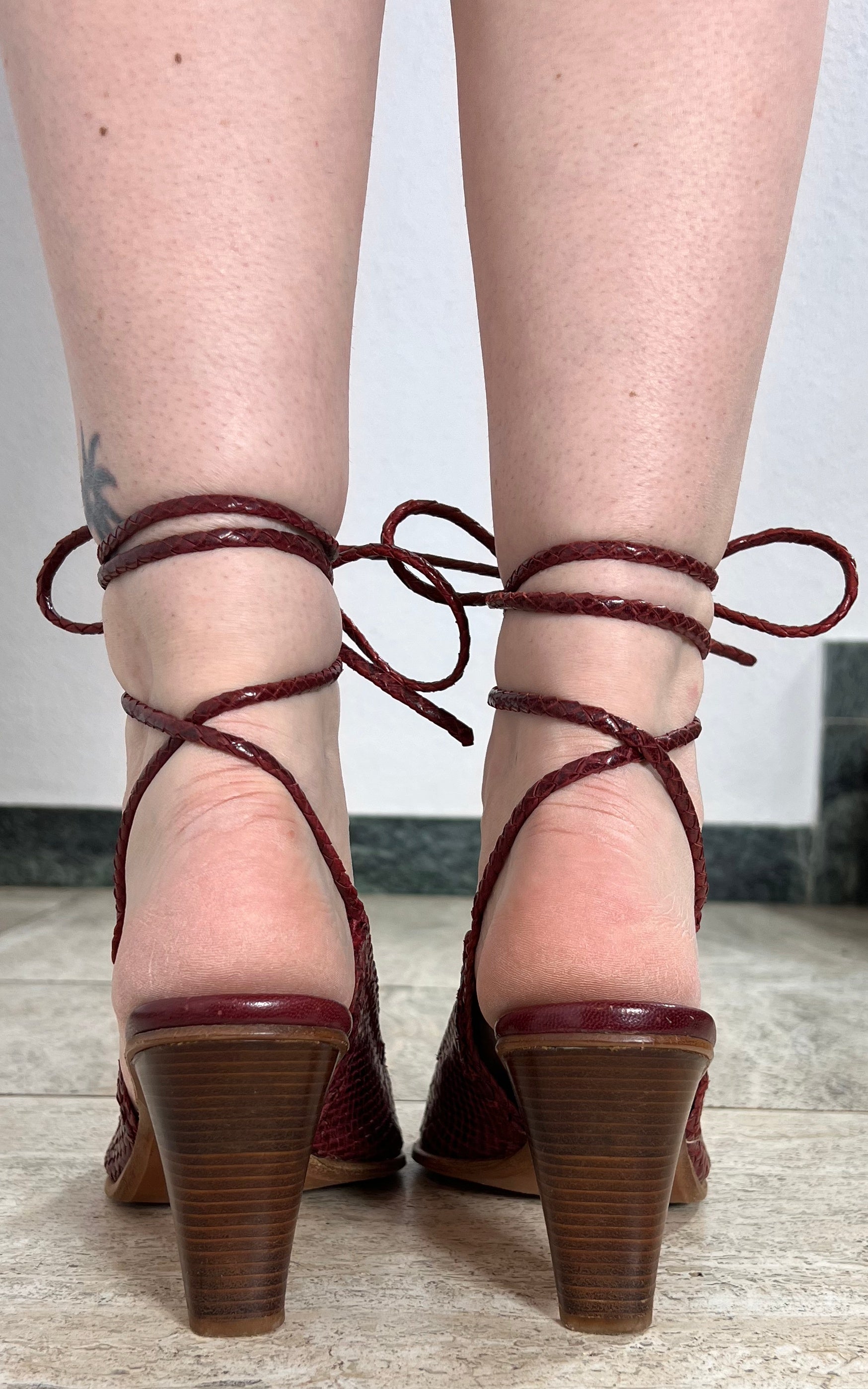 Vintage Burgundy Woven Lace-up Heels 40