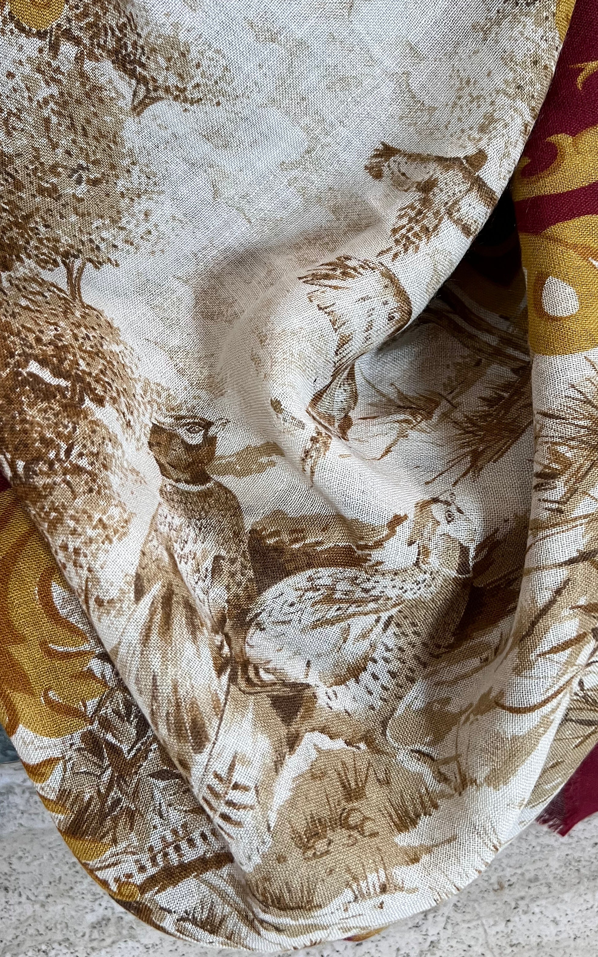 Vintage Big Wool Scarf Hunting Dogs