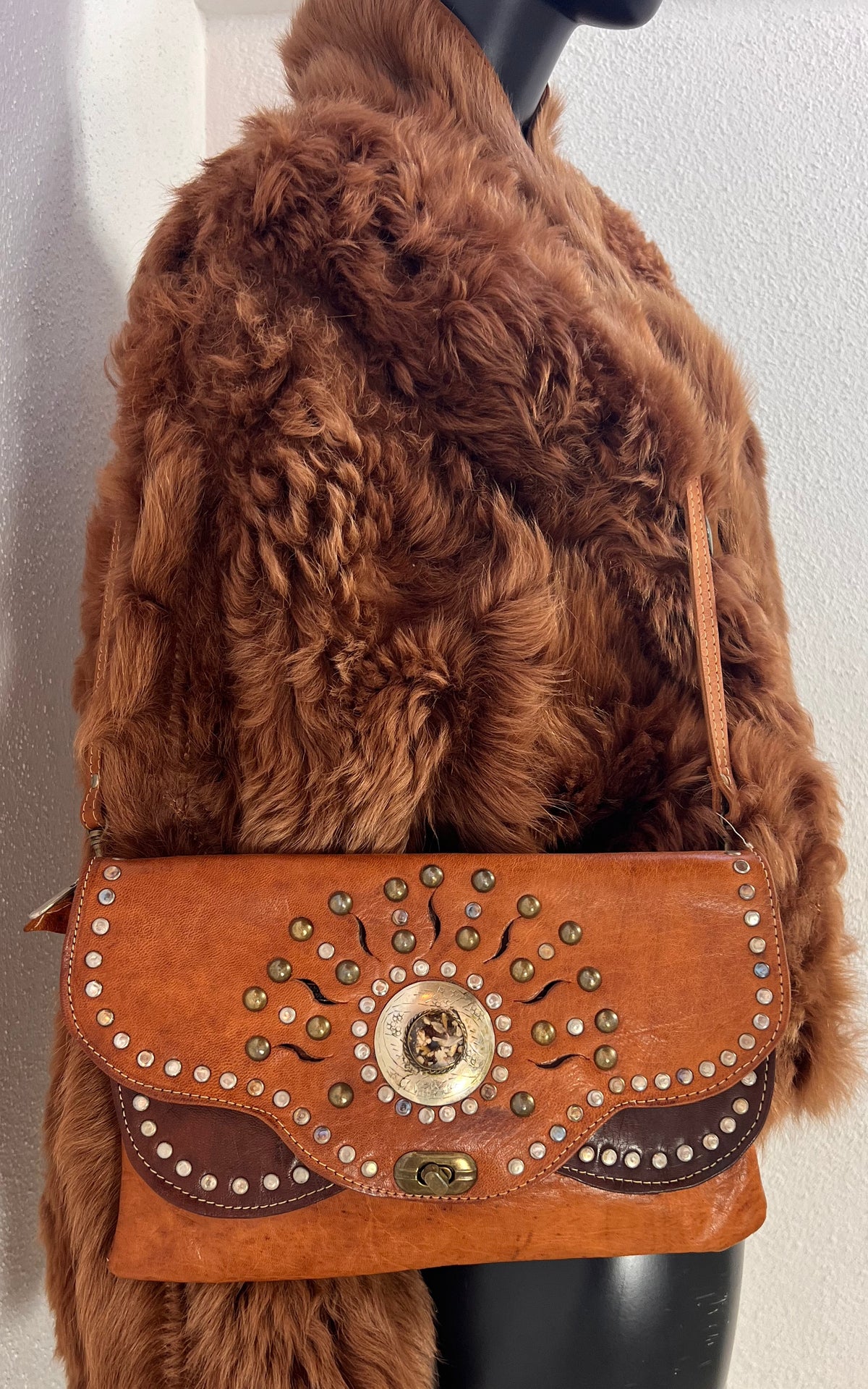 Vintage Hippie Cognac Leather Shoulder Bag with Studded Sunburst Detail