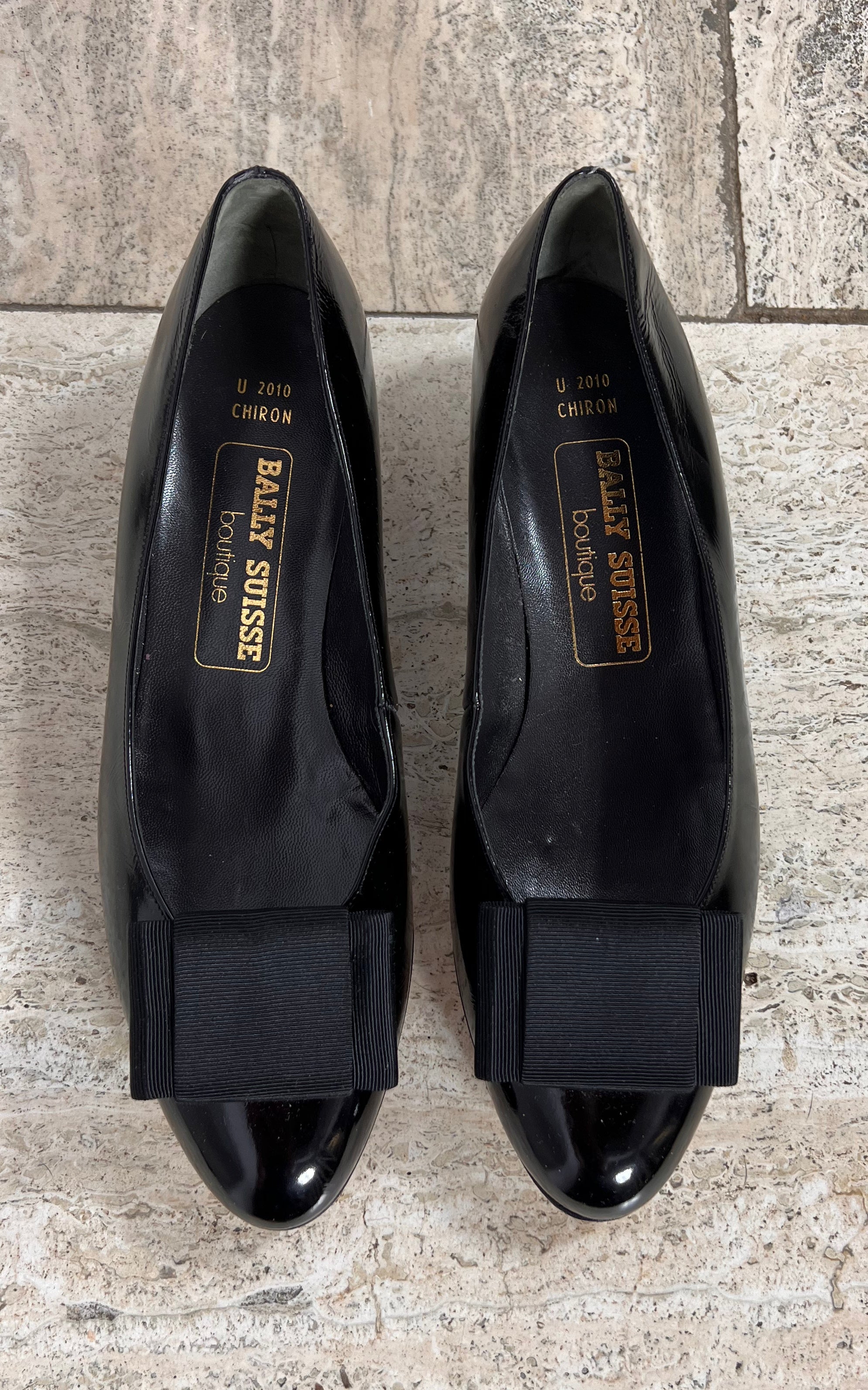 Vintage Bally Suisse Patent Bow Ballerines 38