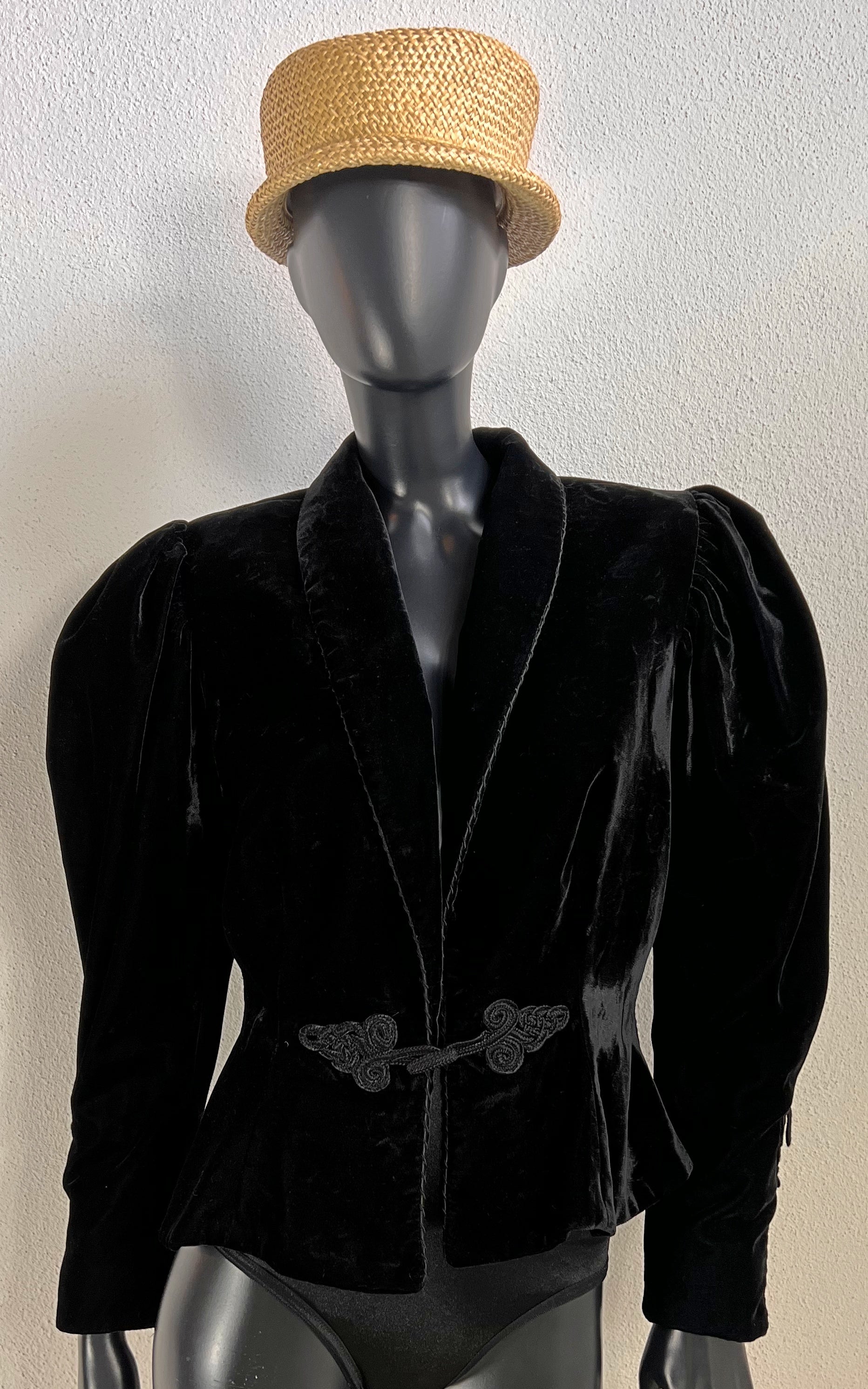 Elegant Vintage Black Velvet Jacket