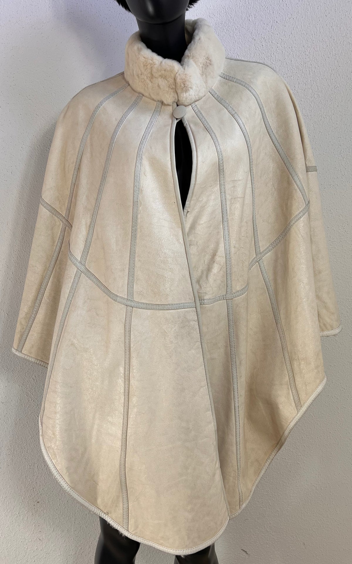 Vintage 70s Ivory Shearling Cape with Geometric Leather Trim