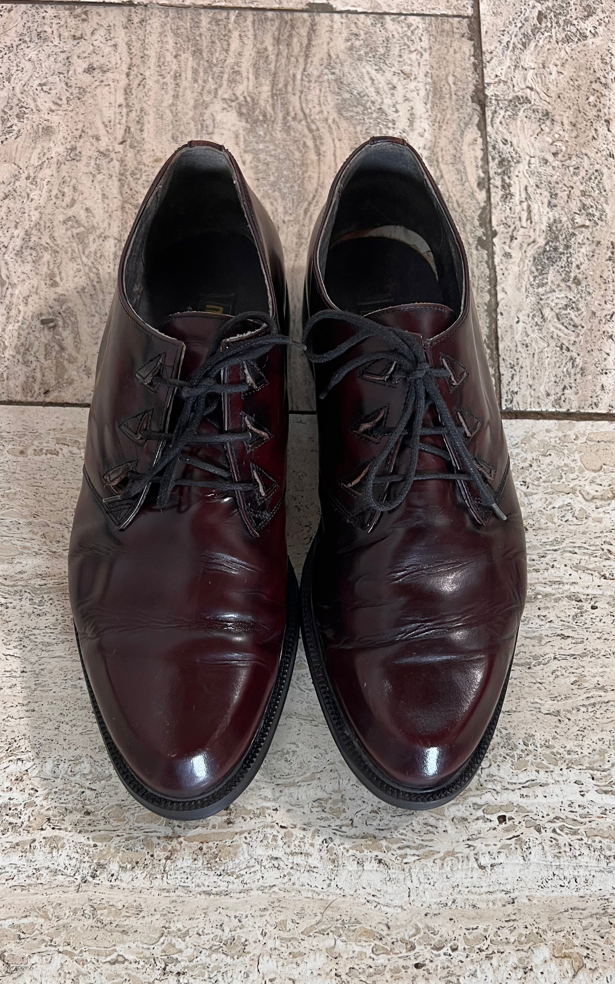 Vintage MENS Patent Loafers 43