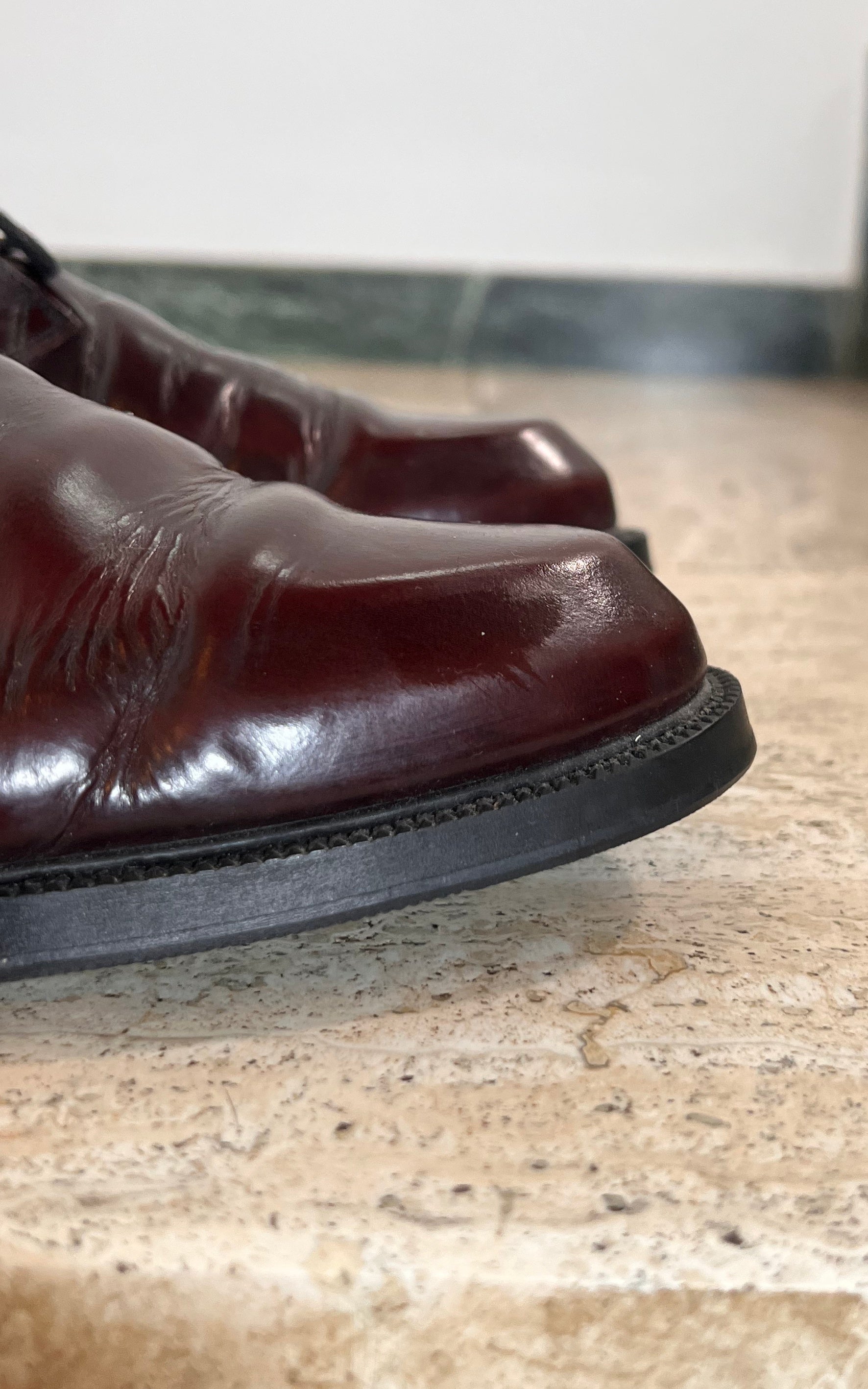 Vintage MENS Patent Loafers 43