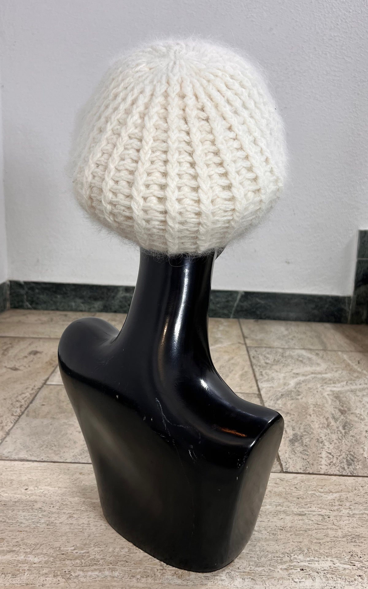 Vintage Ivory Angora Blend Chunky Knit Beret